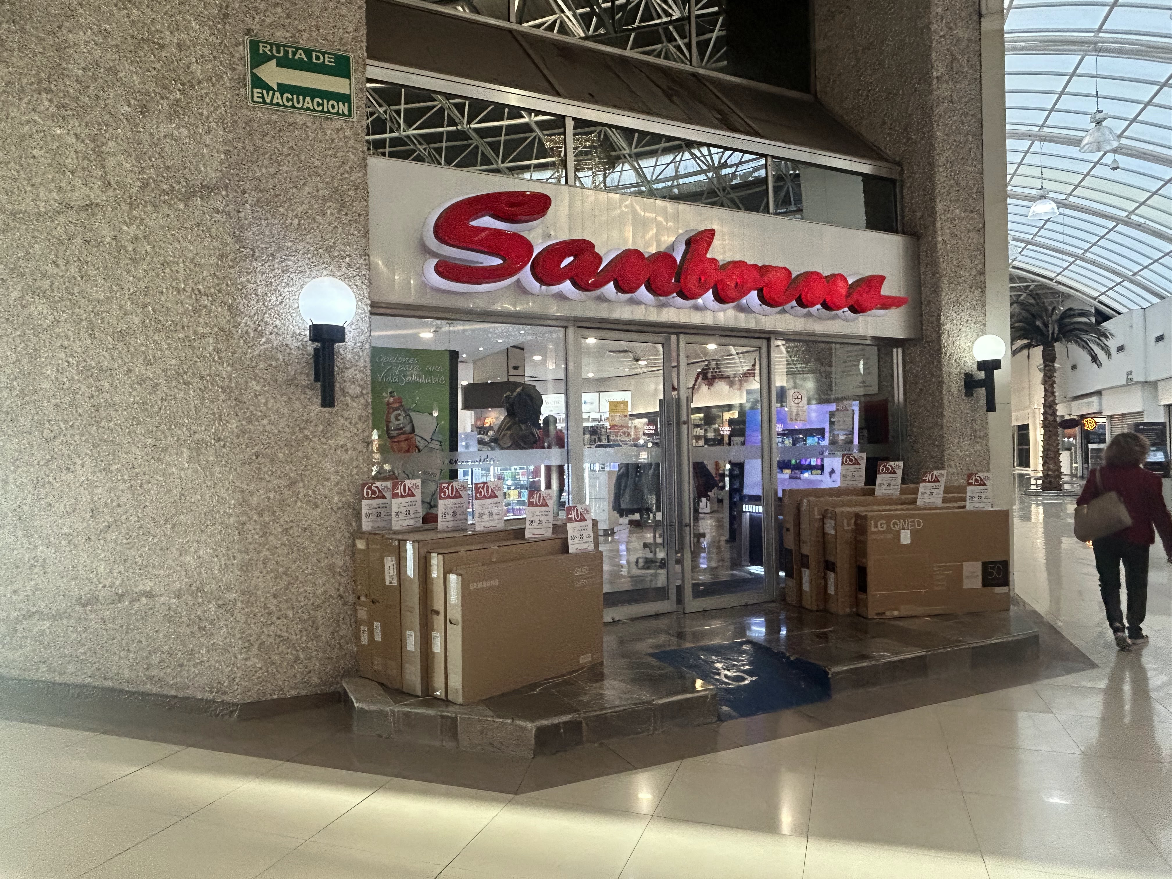 Sanborns San Luis Potosí (Tangamanga) | Restaurante, Tienda y Farmacia image 6