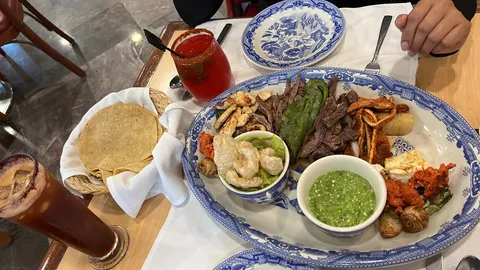 Sanborns San Luis Potosí (Tangamanga) | Restaurante, Tienda y Farmacia image 7