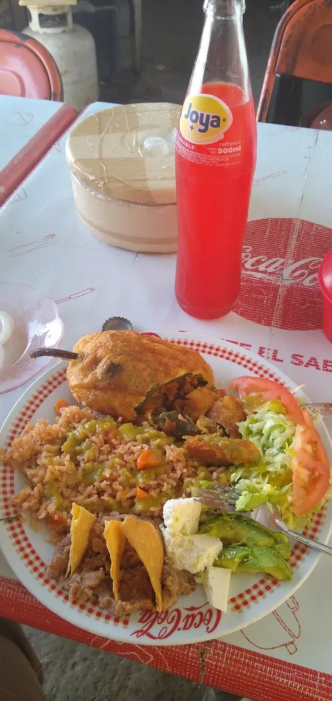 Comidas y Gorditas Doña Lolis image 2
