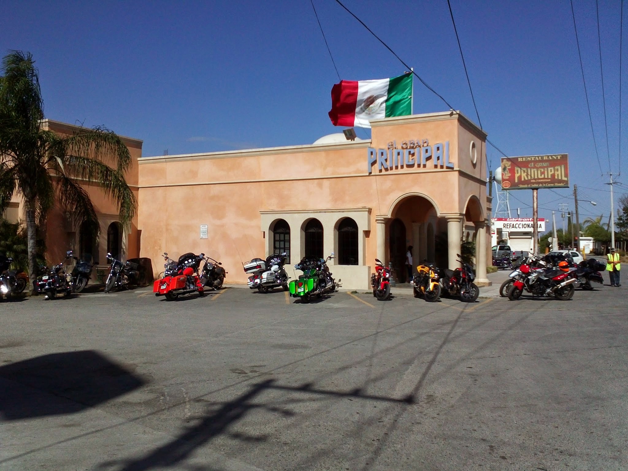 Restaurant El Principal Del Blanquillo image 1