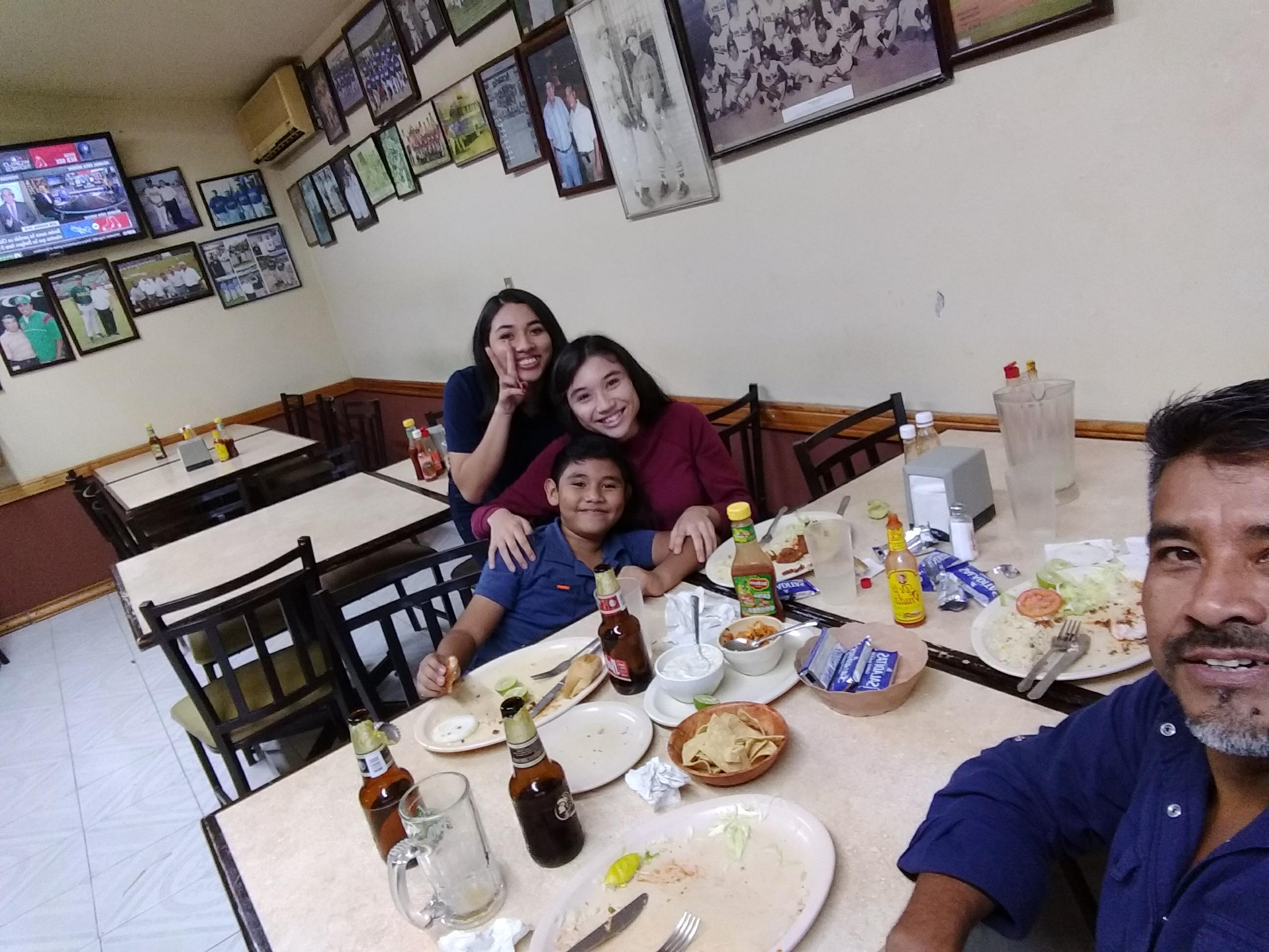 Mariscos Acuario image 8