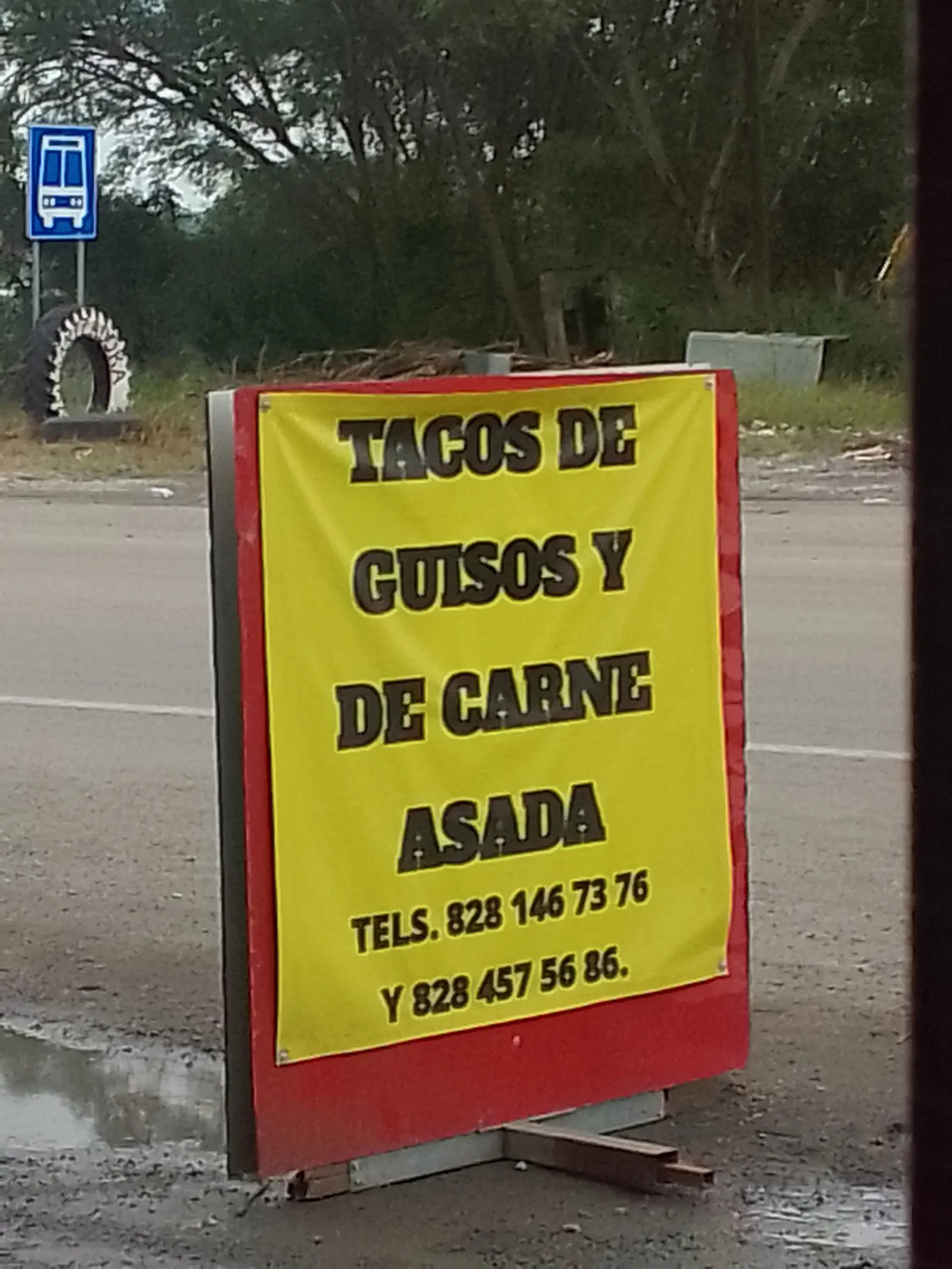 El Chapulín tacos de carne asada y guisos image 2