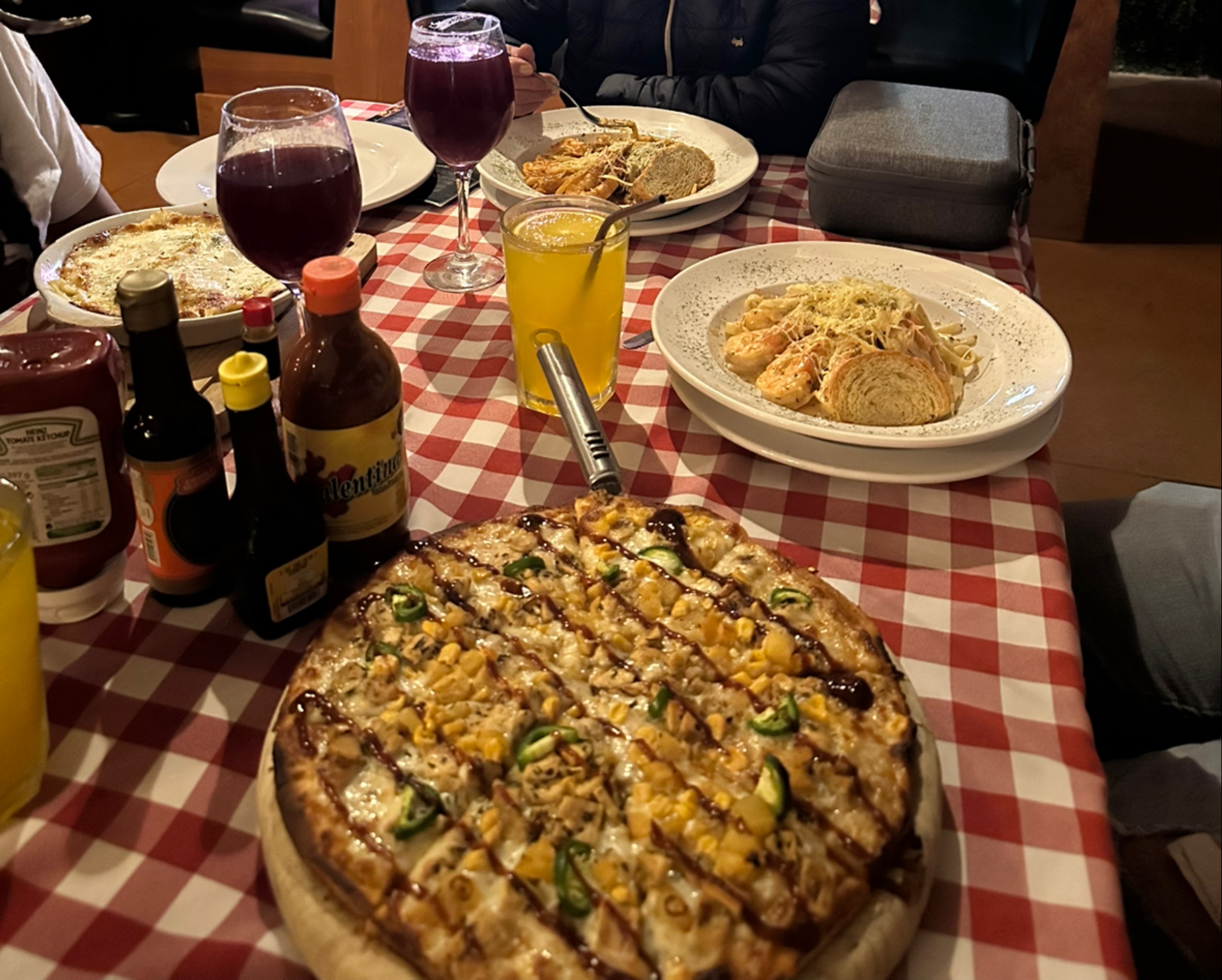 Portobello Pizza Pasta & Grill image 4