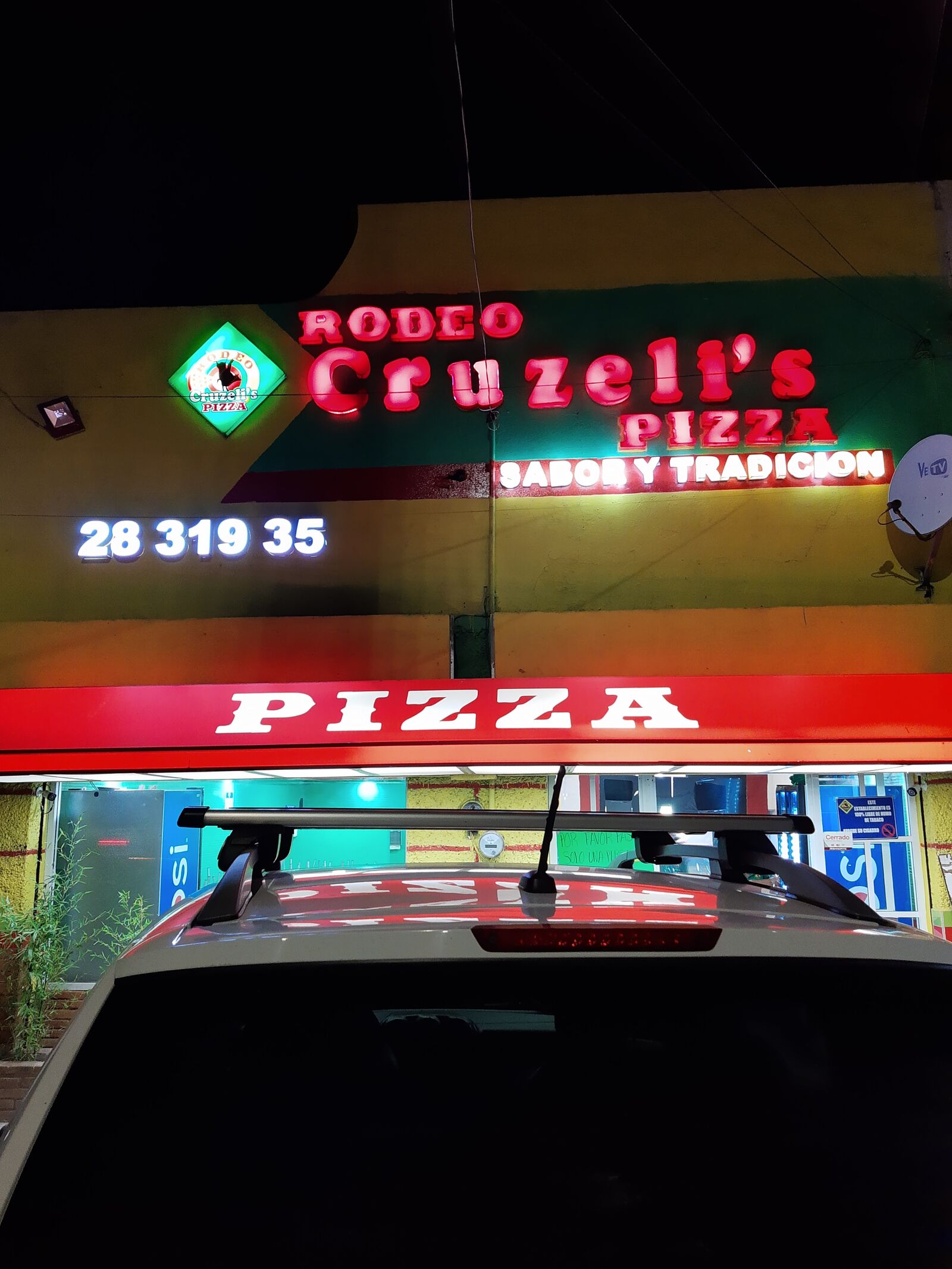 Rodeo Cruzeli's Pizza image 5