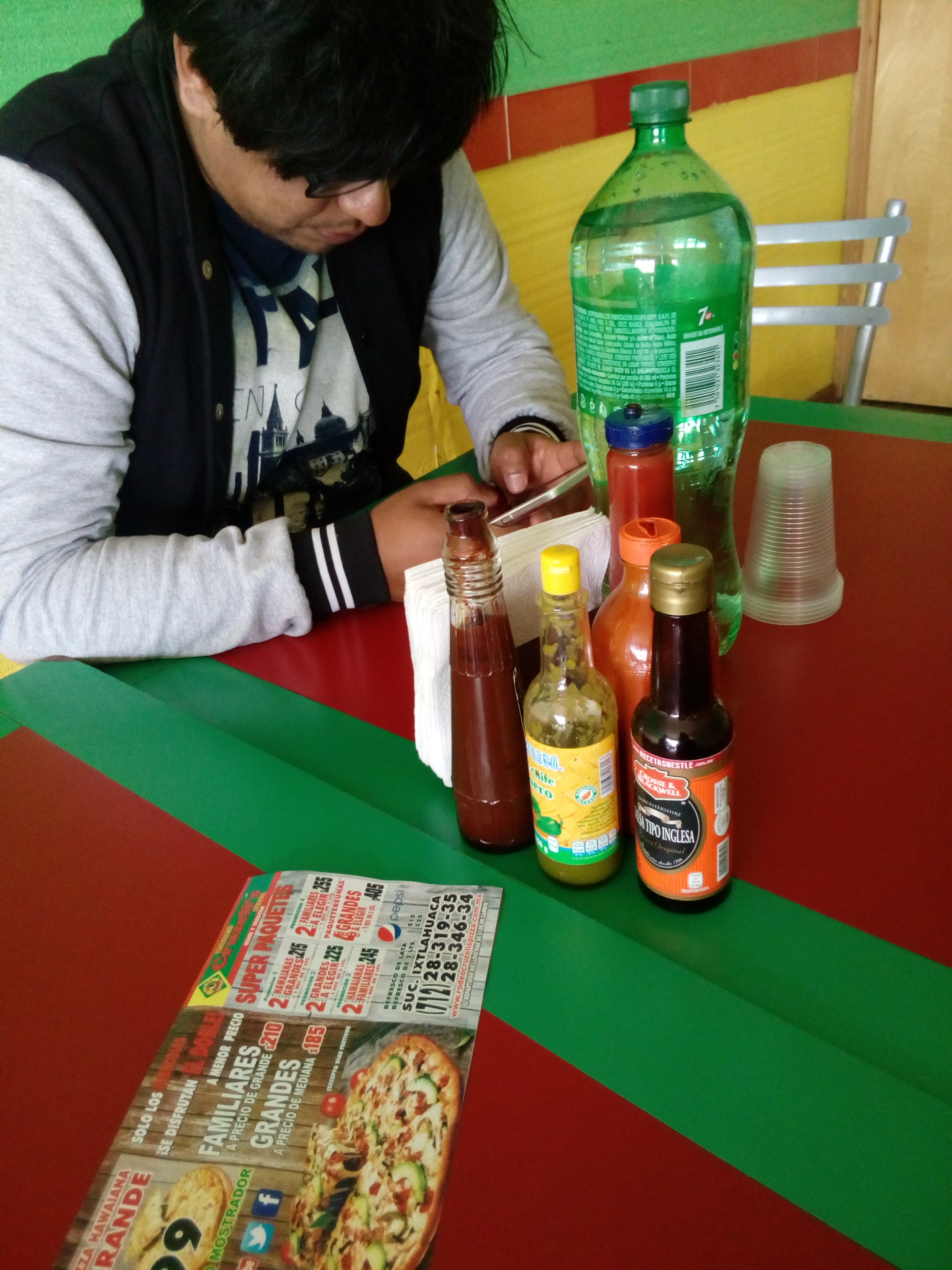 Rodeo Cruzeli's Pizza image 10