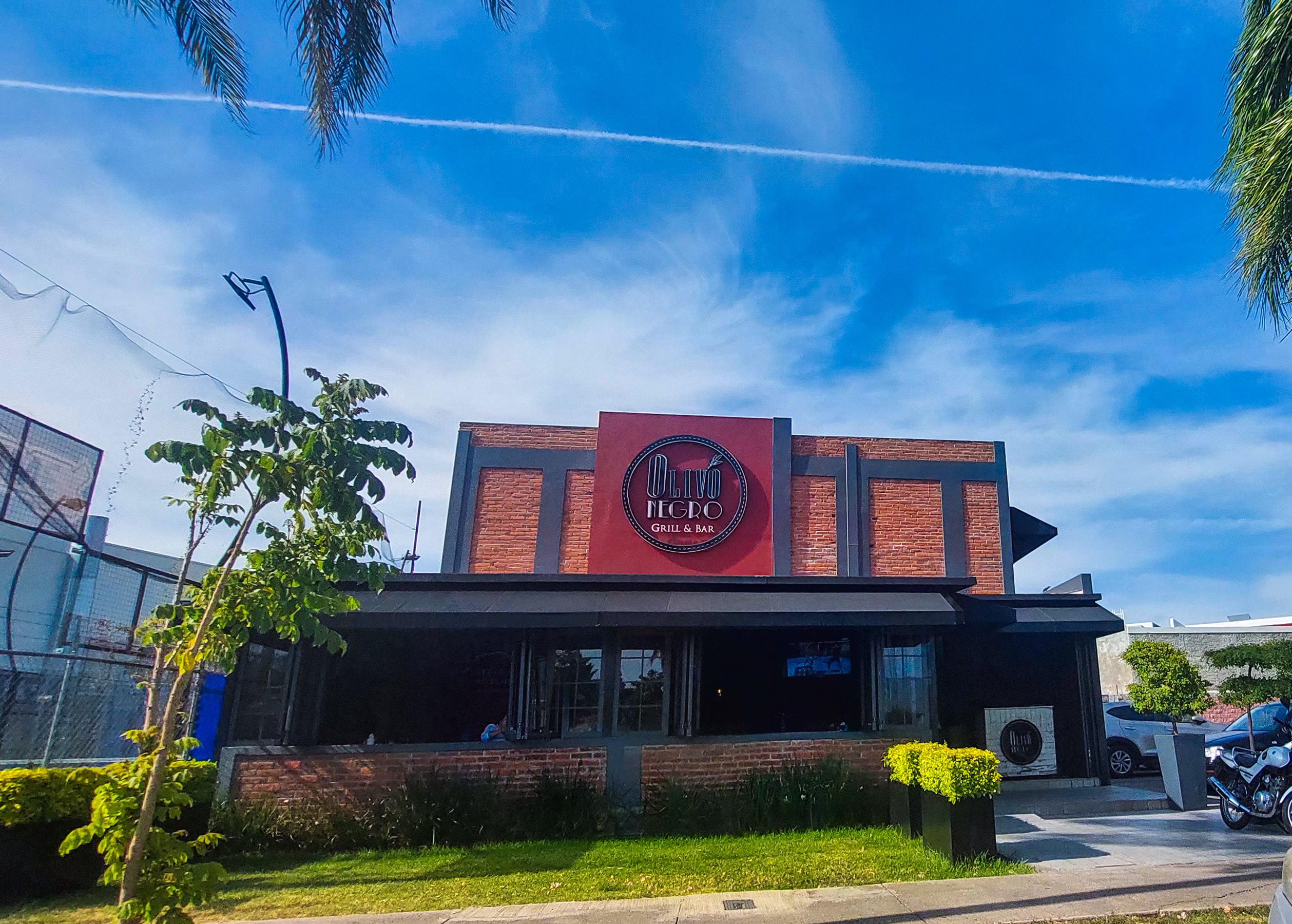 Olivo Negro Bistro image 1