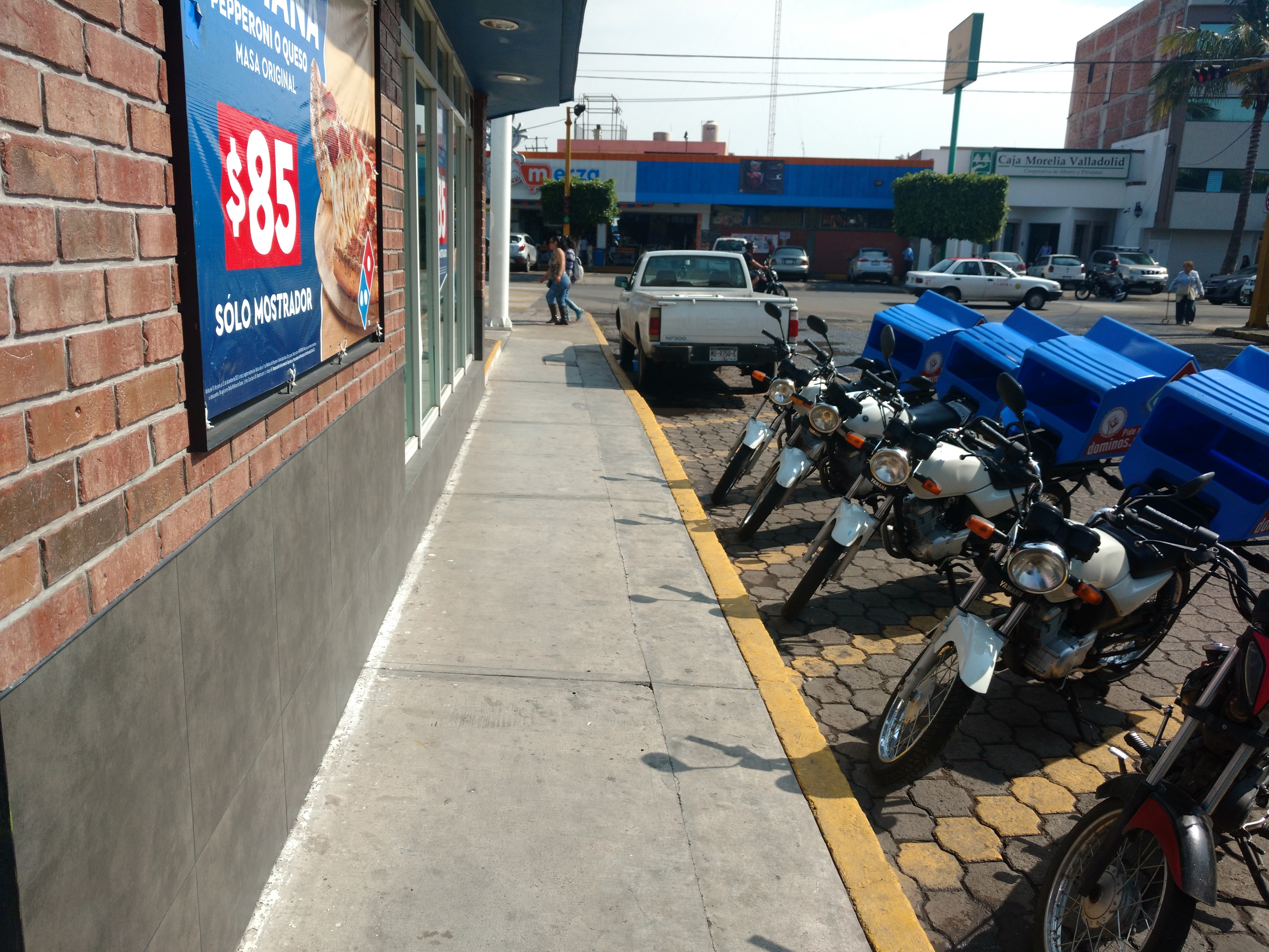 Domino's Pizza image 9