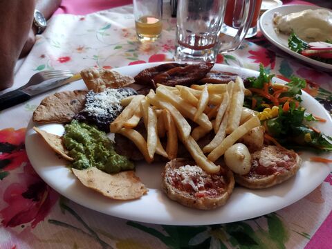 El Manguito image 3