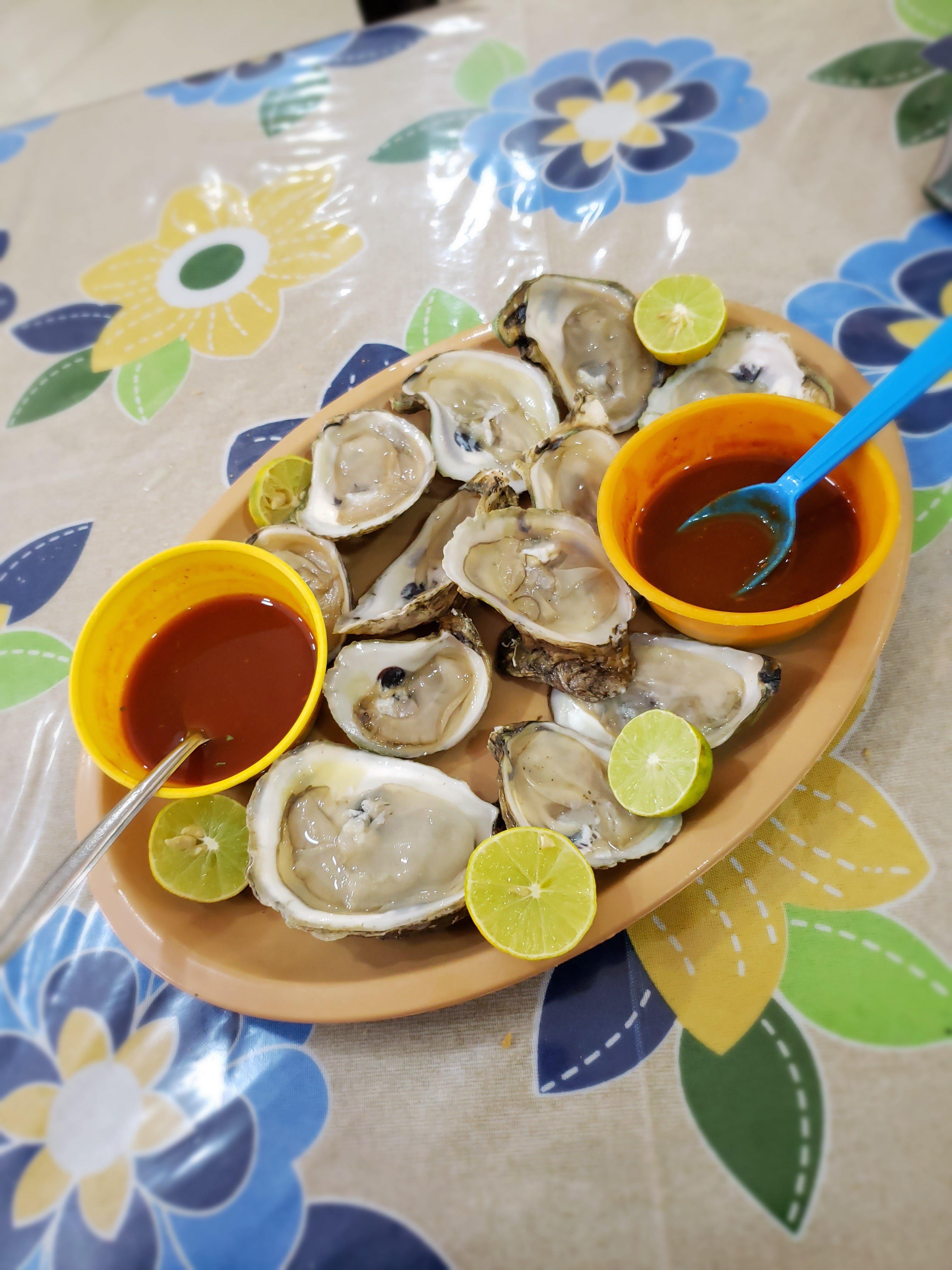 La Isla Marisquería image 2