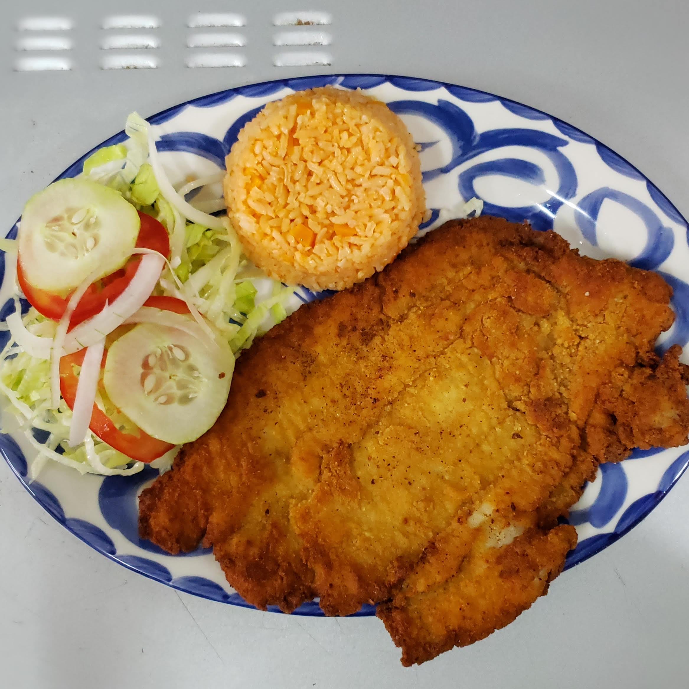 La Isla Marisquería image 8