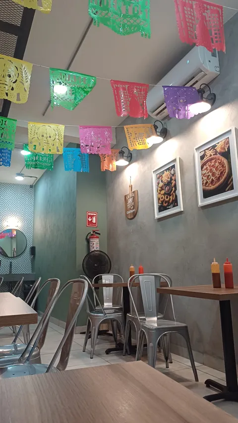 Pizza Cuatro +1 image 6