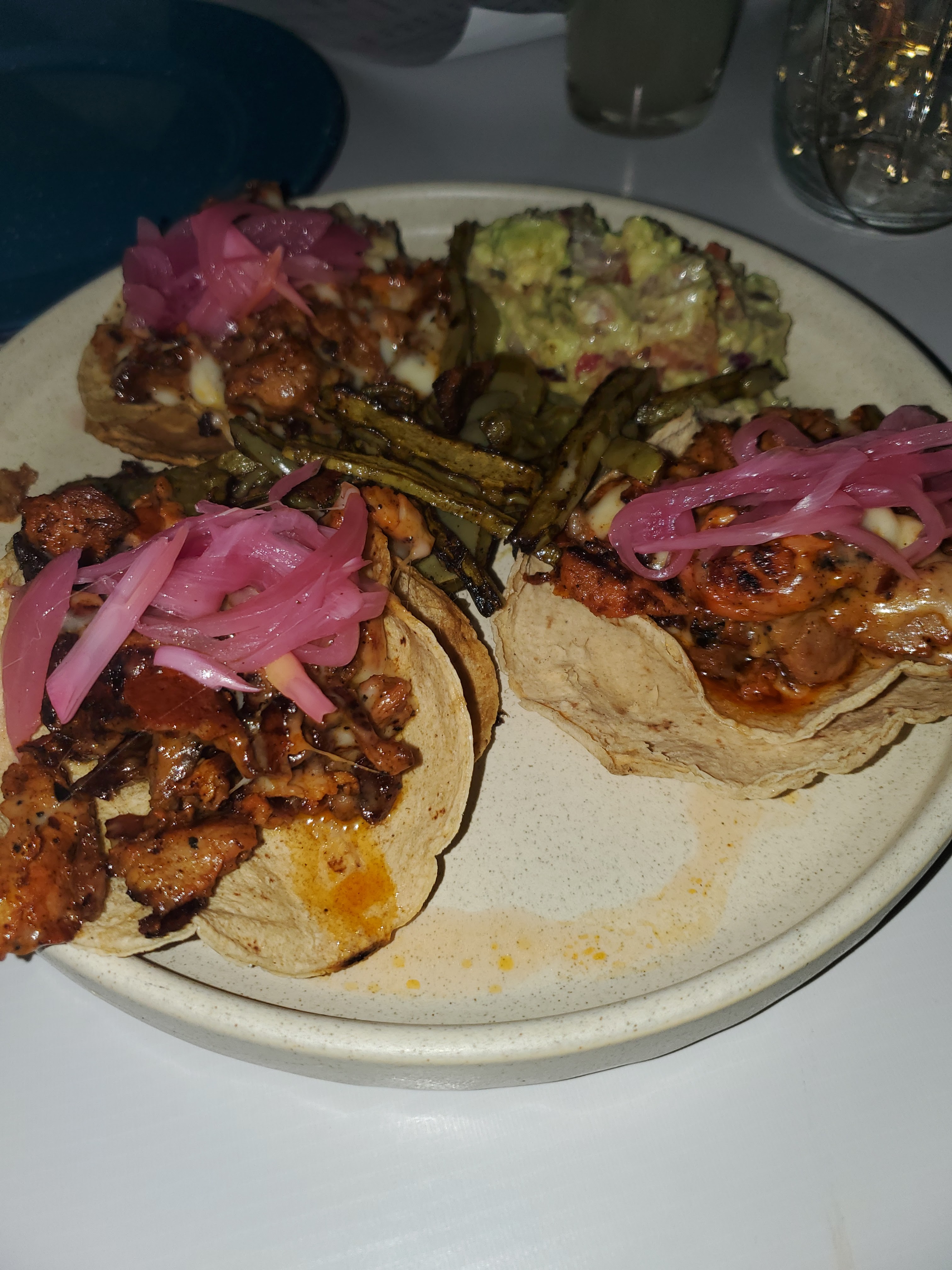 Rooftop, restaurante y bar de musica latina en vivo Umami image 3