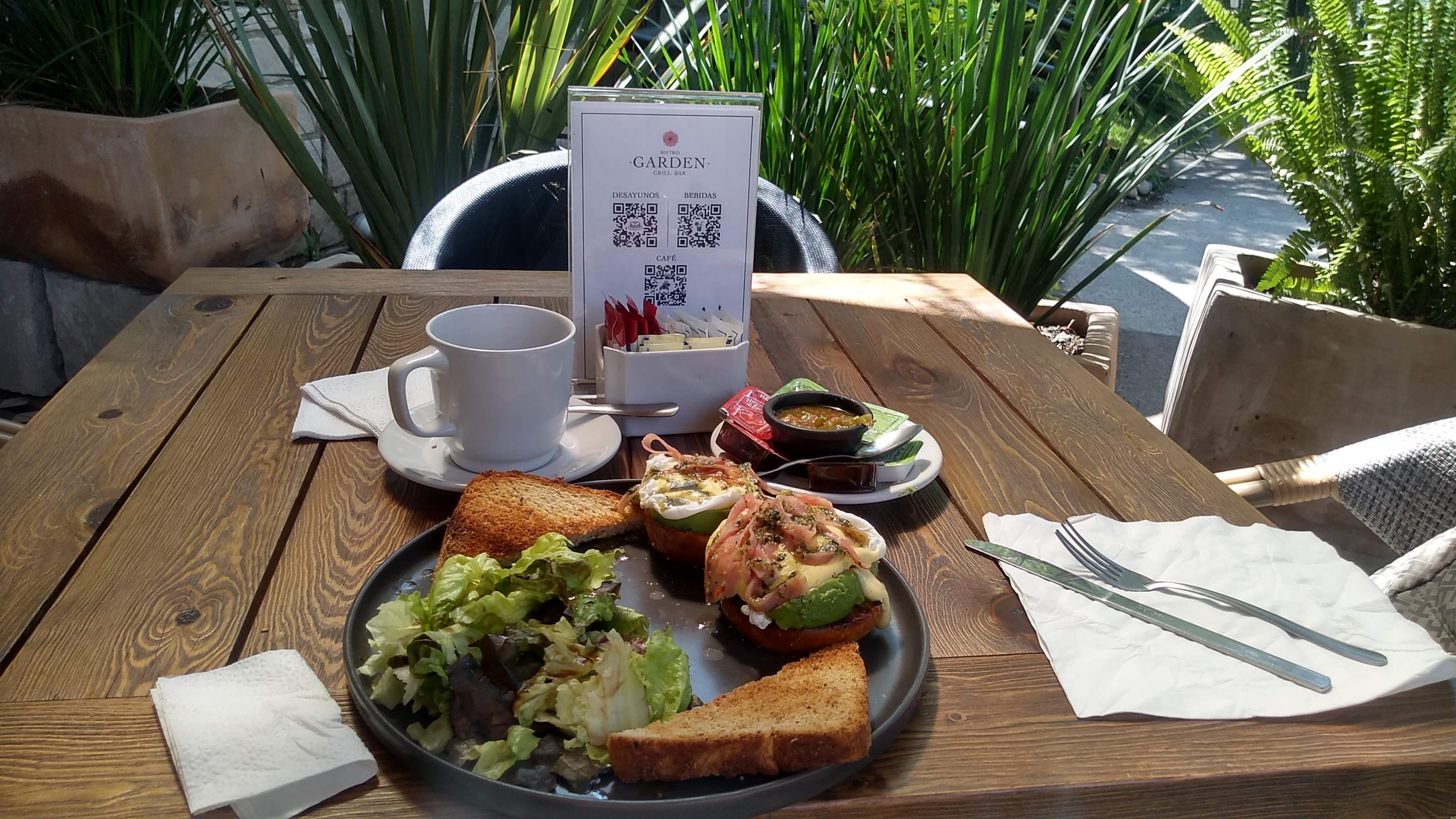 Bistro Garden image 2