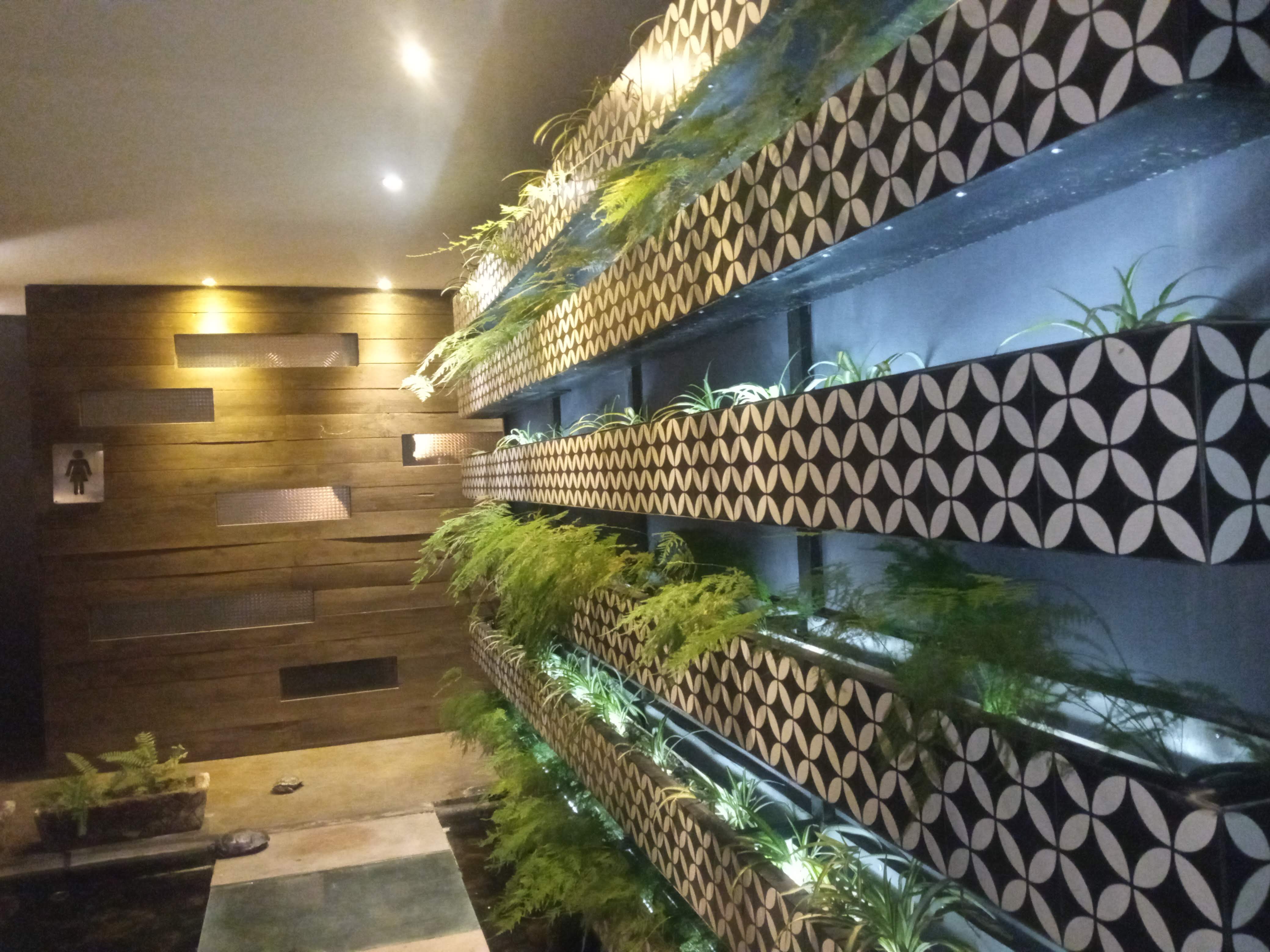 Bistro Garden image 9