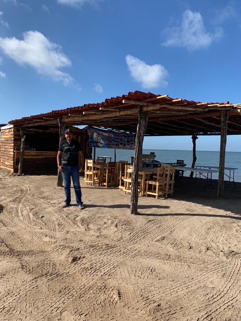 Mariscos “Mi Perro” image 3