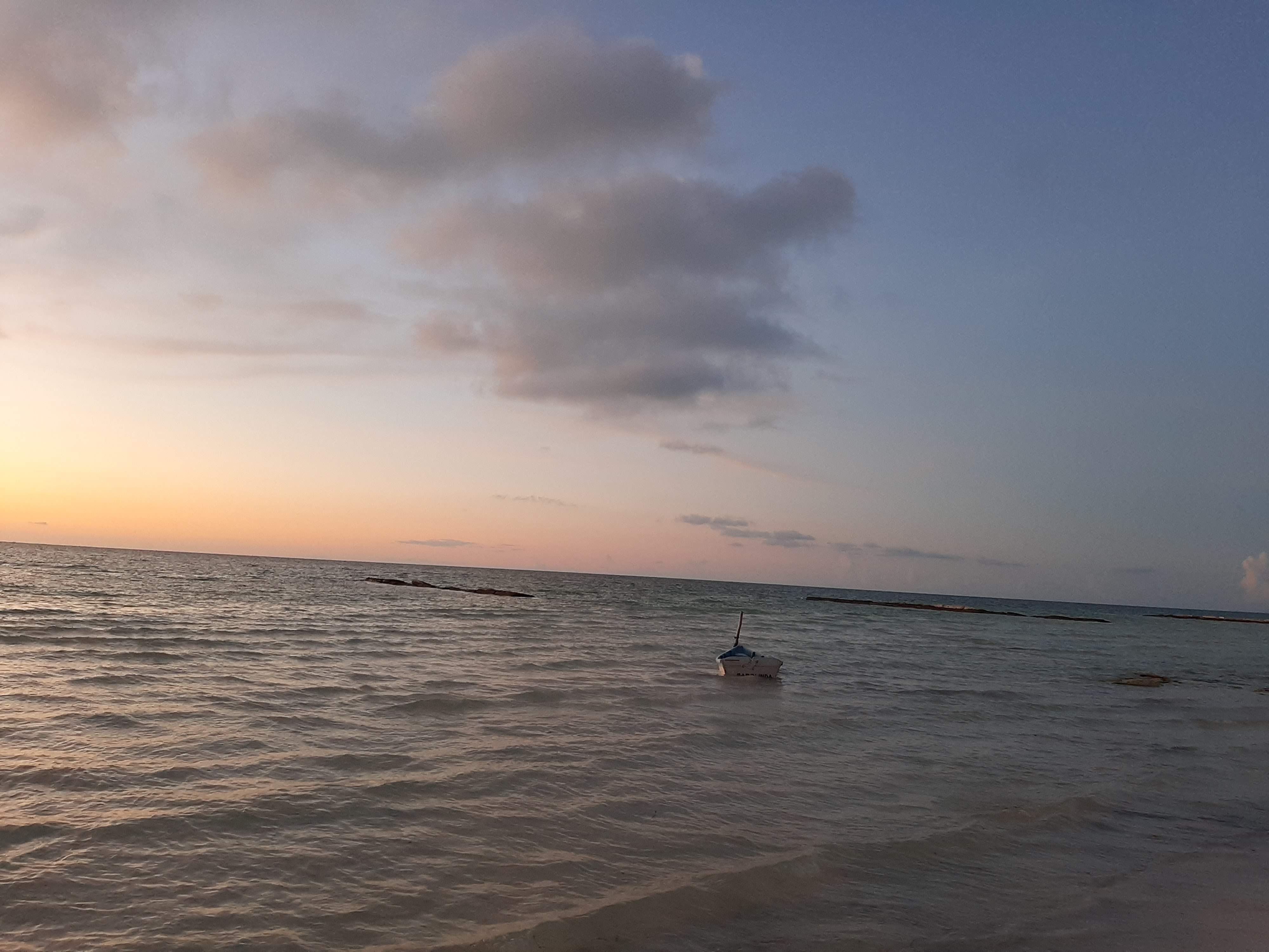 Carolinda Beach Club image 9