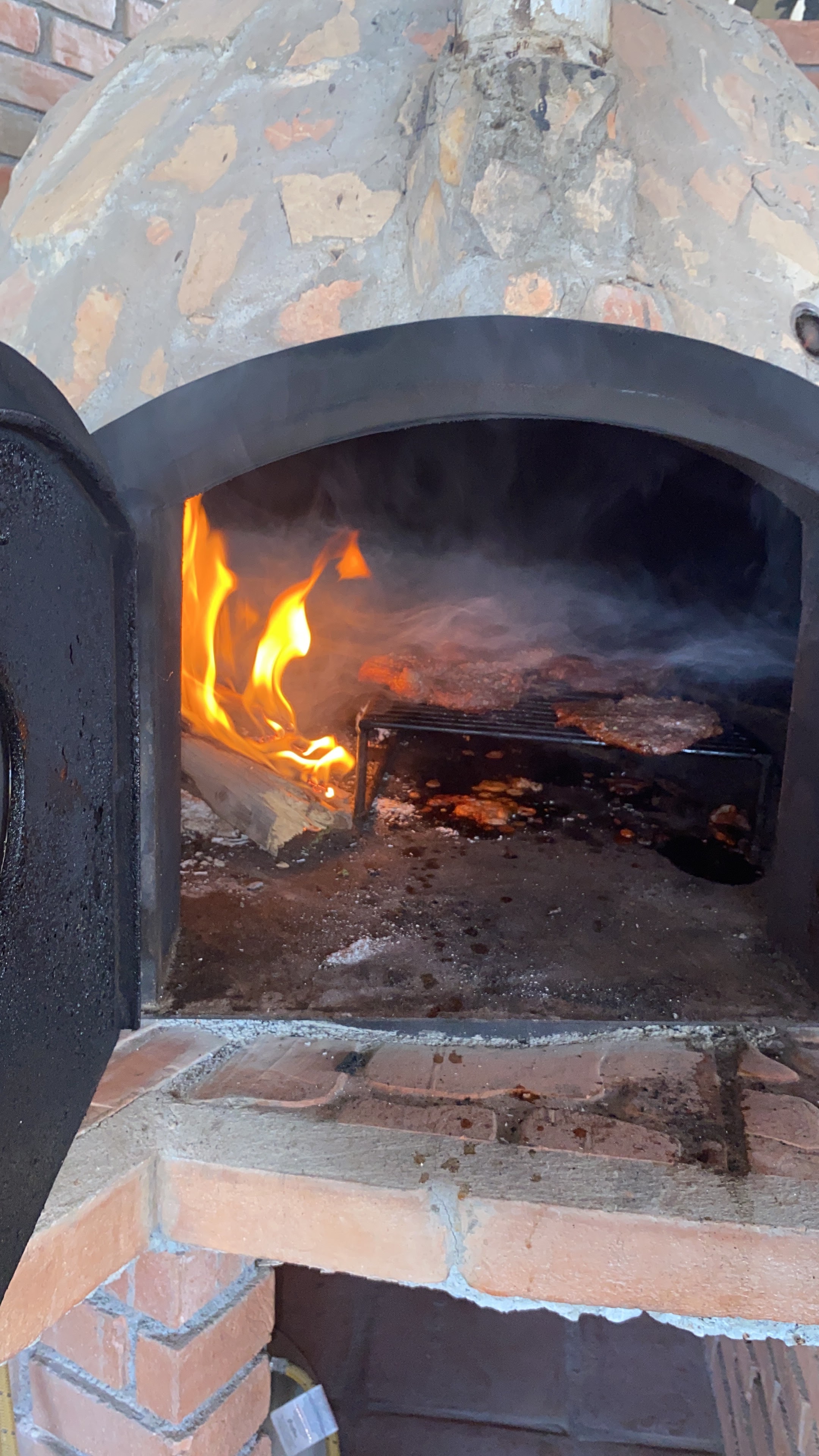 El General | Meat, drinks and grill image 7