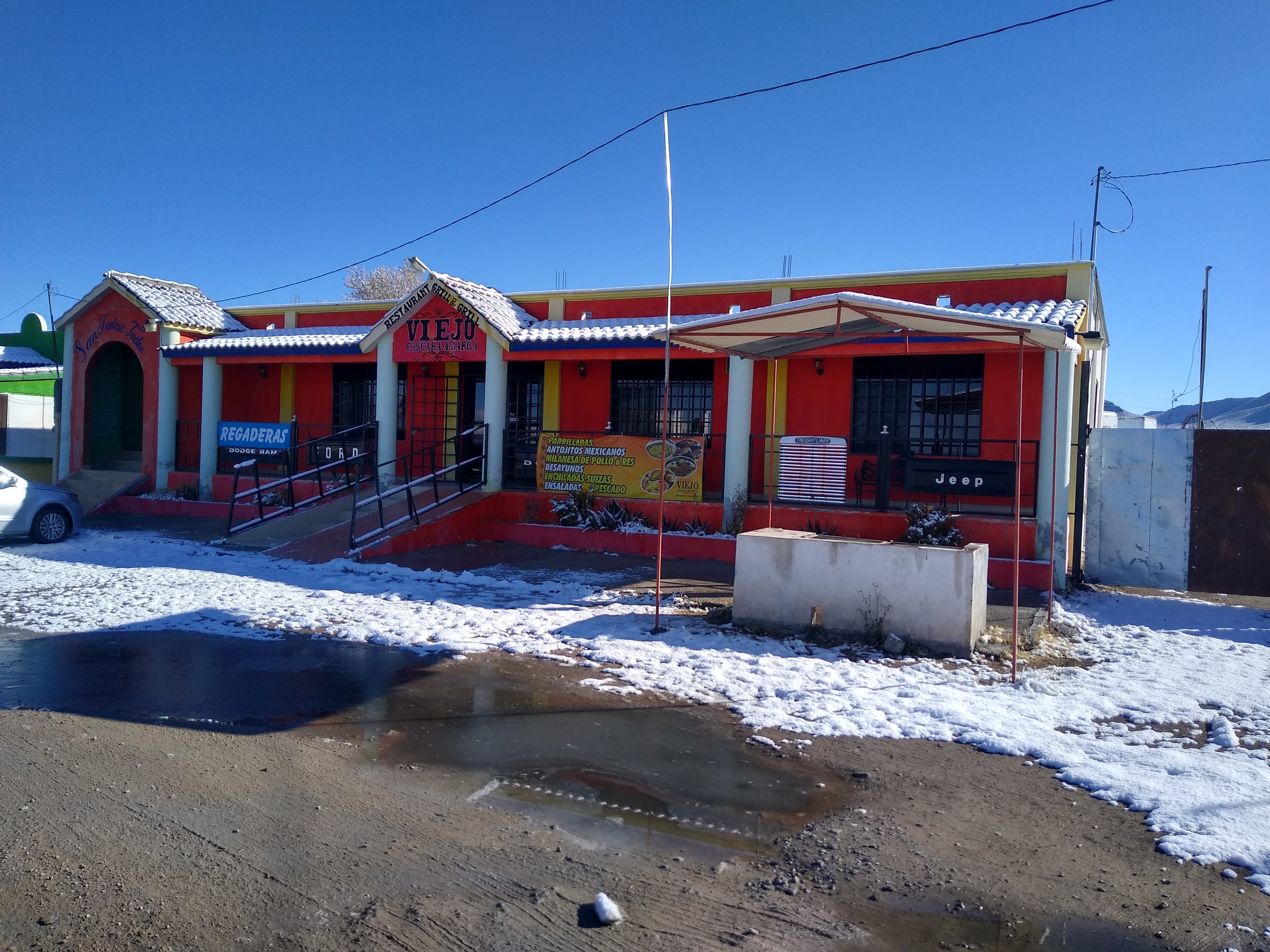 Restaurant viejo cáscara amarga image 6