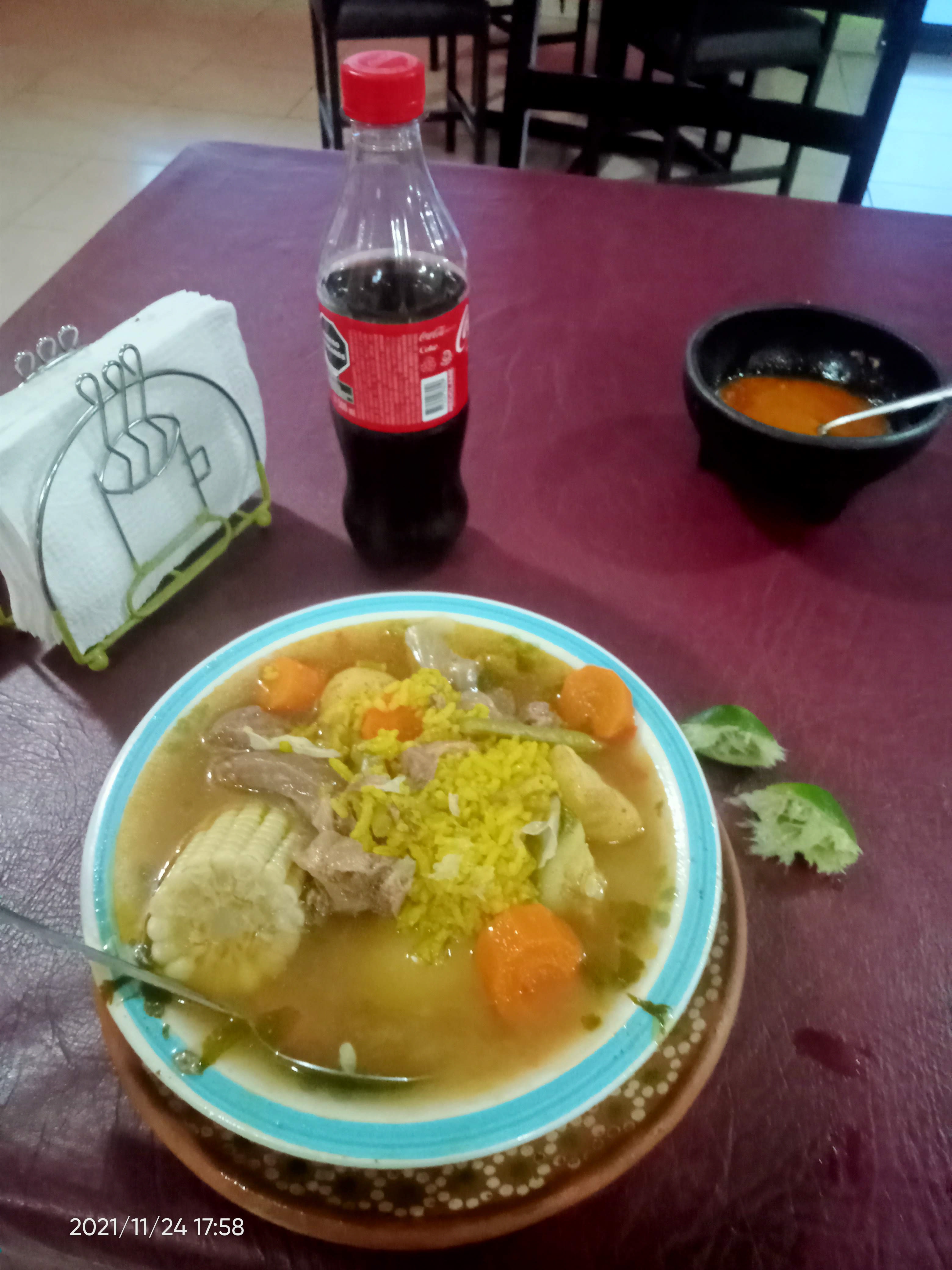 Restaurant viejo cáscara amarga image 10