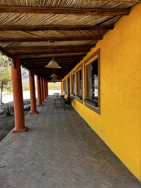 El Apenitas Derramadero image 6