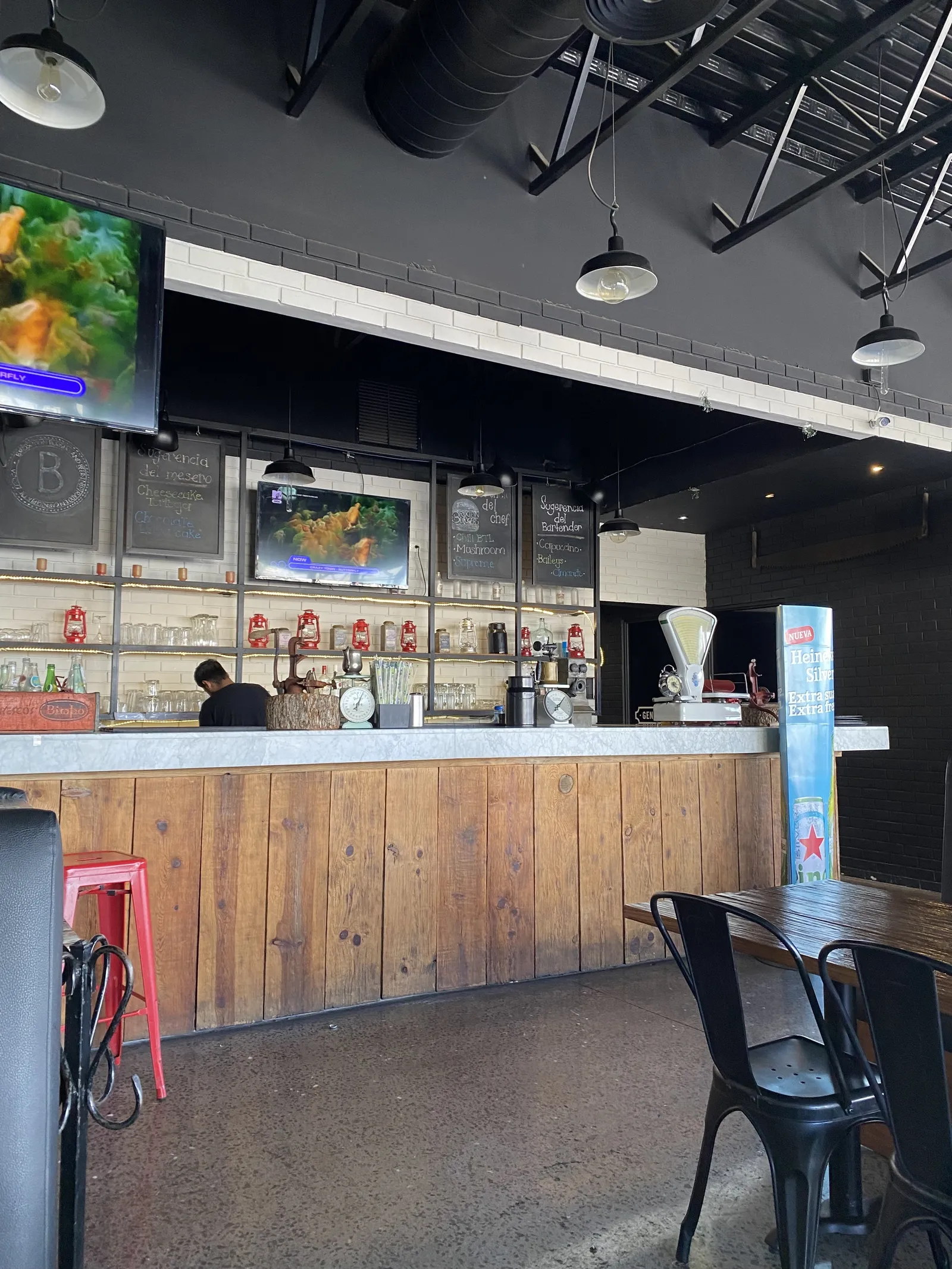 Broxton Burgers & Beers image 7