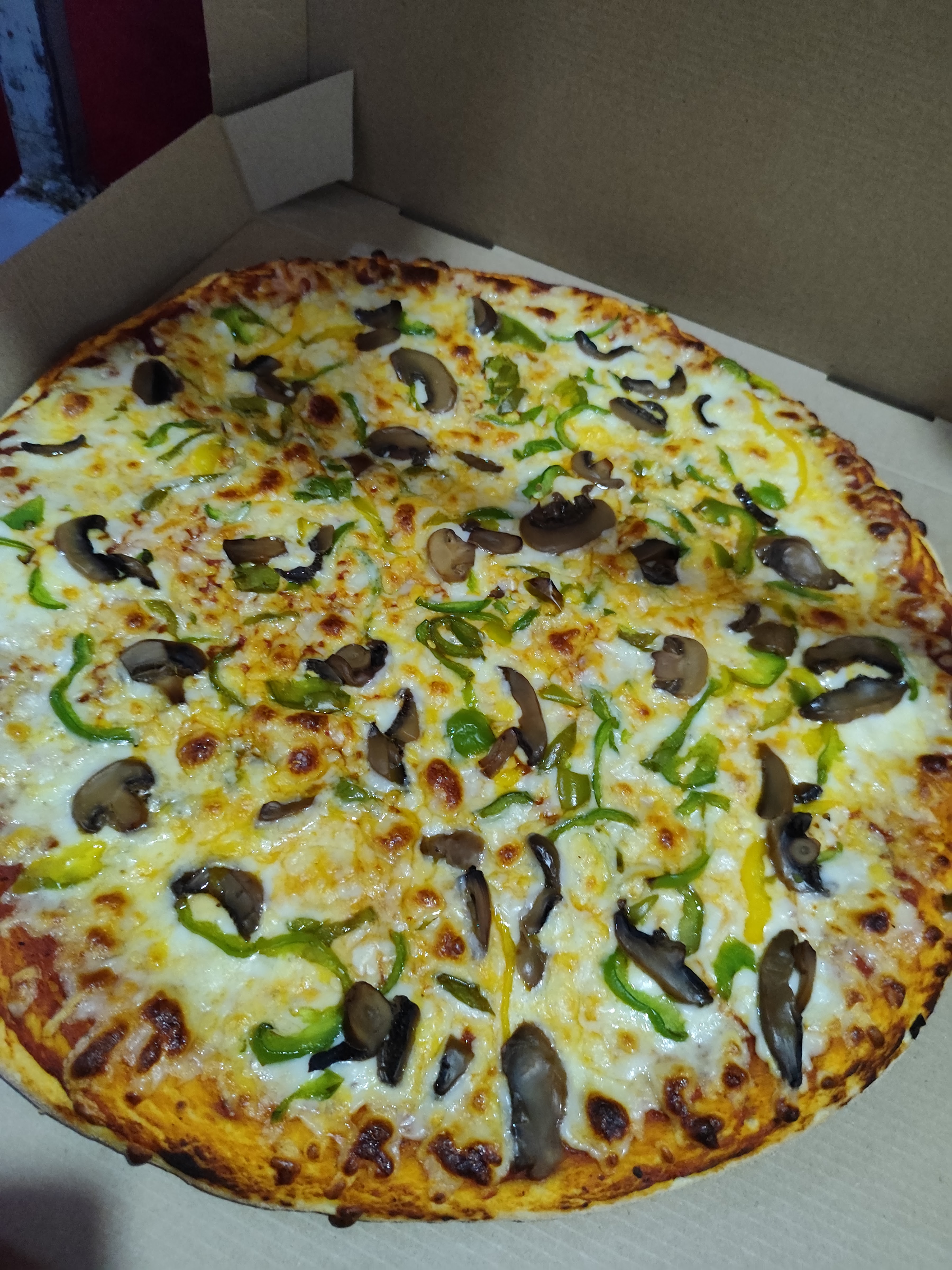 Santiago's pizza image 1