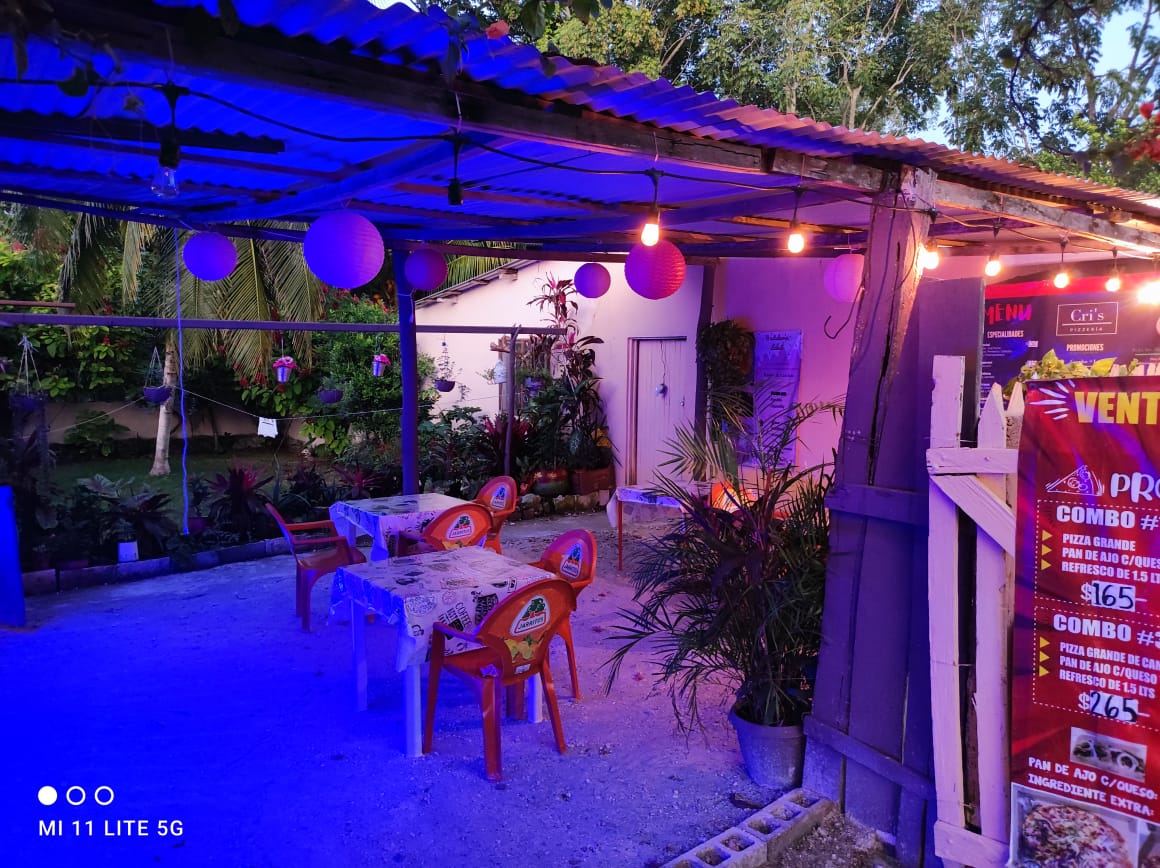 Pizzería CRI'S image 1