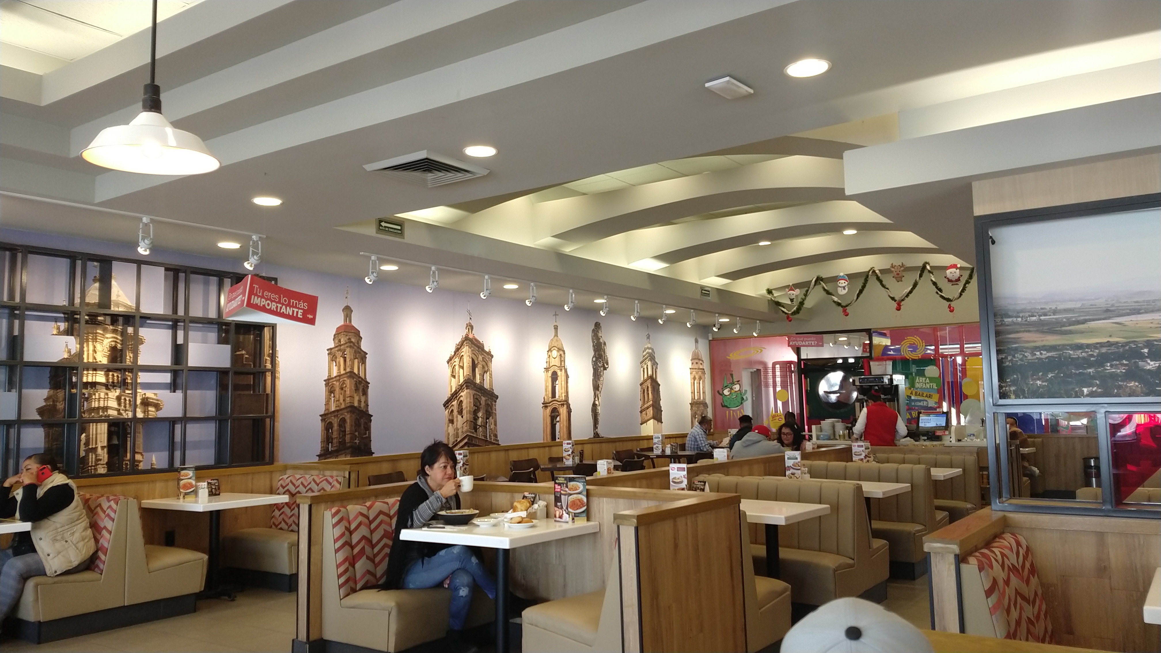 Vips Irapuato image 1