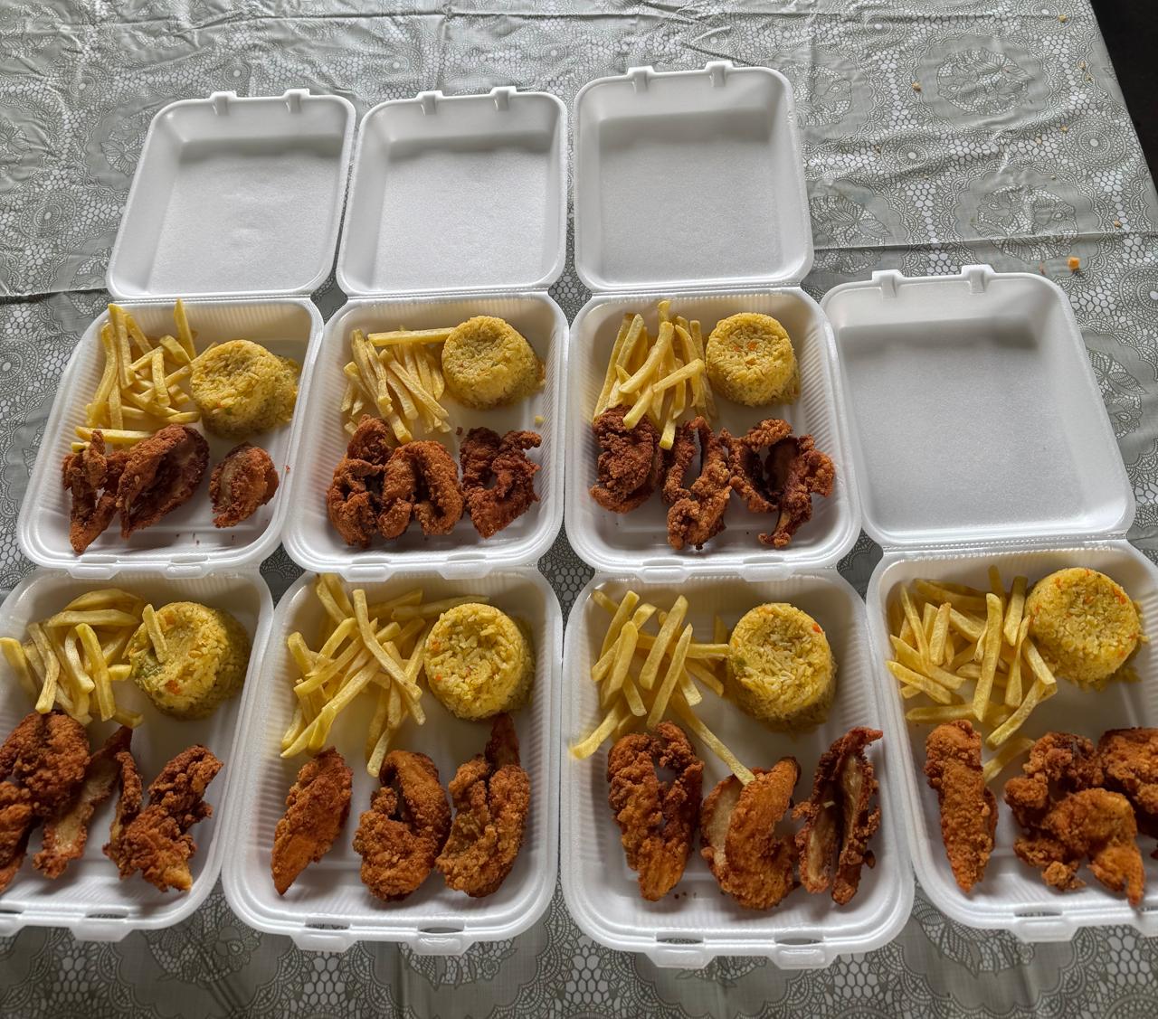 Flamingos coctelería y snack’s image 1