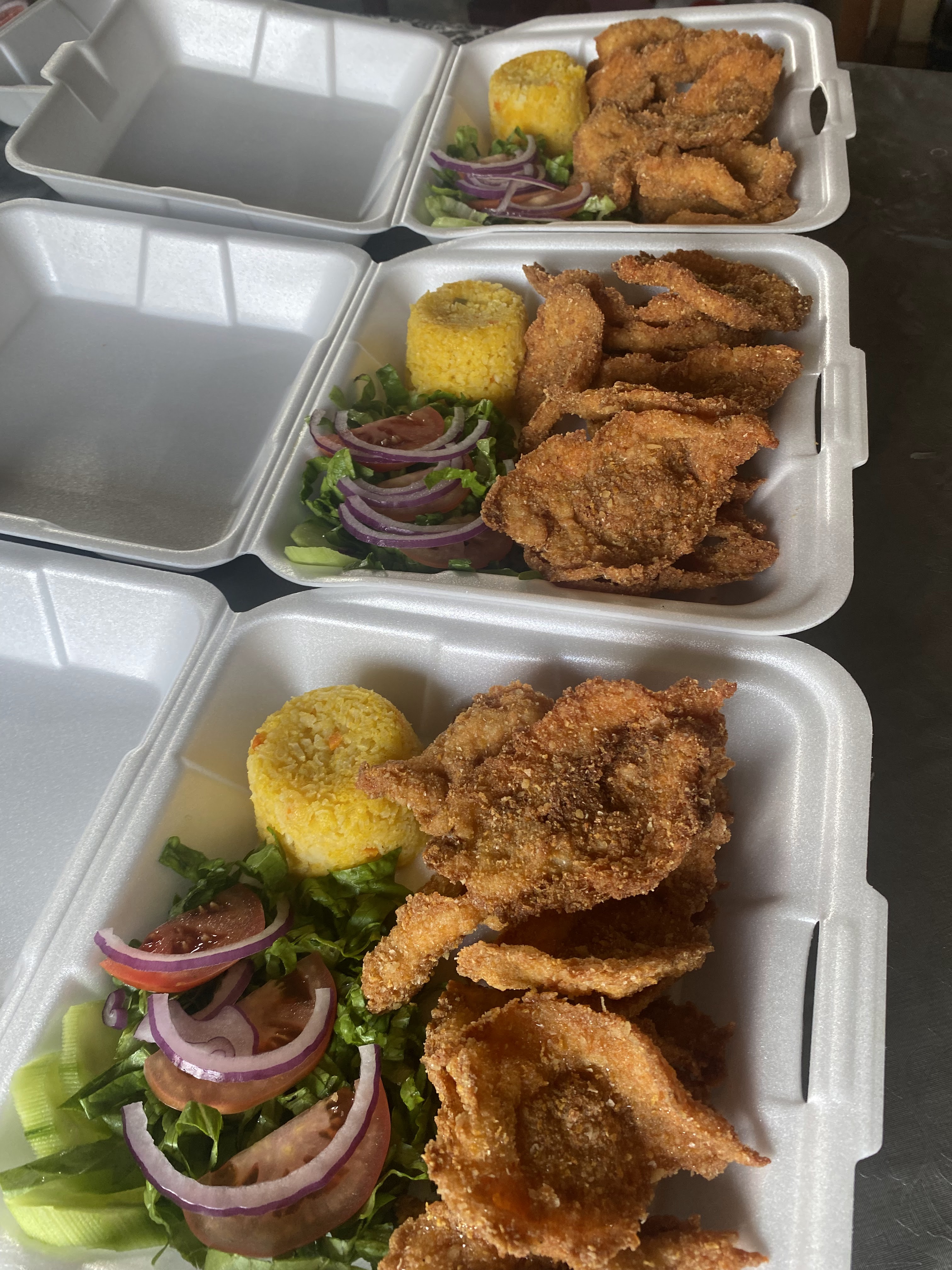 Flamingos coctelería y snack’s image 9