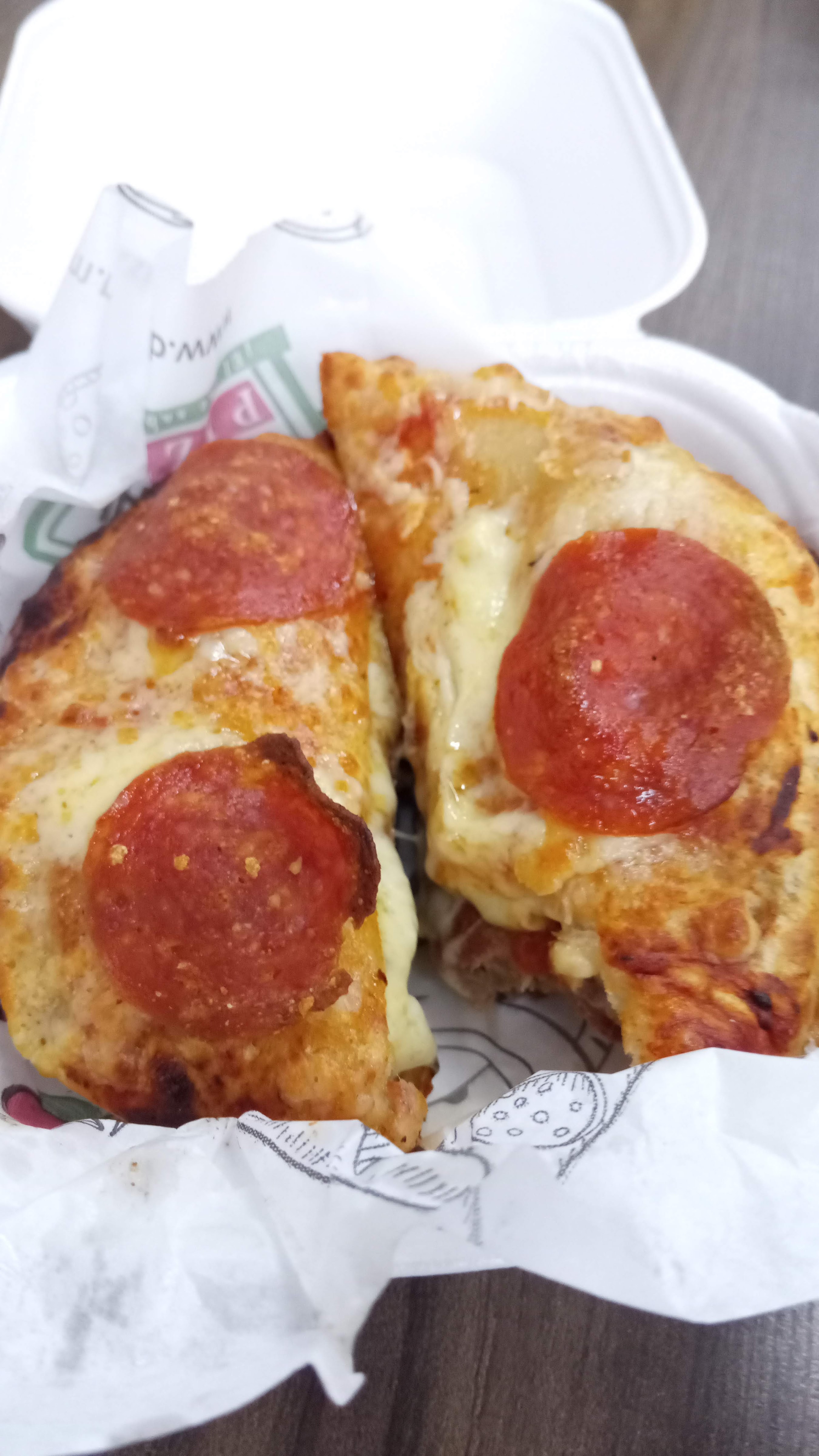 D’Gusta Pizza image 3