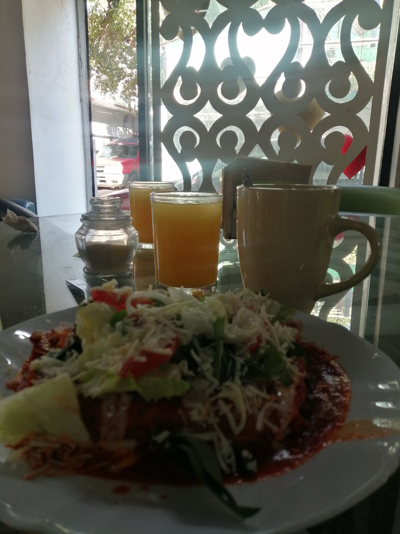 Olivas y Popeyes image 10