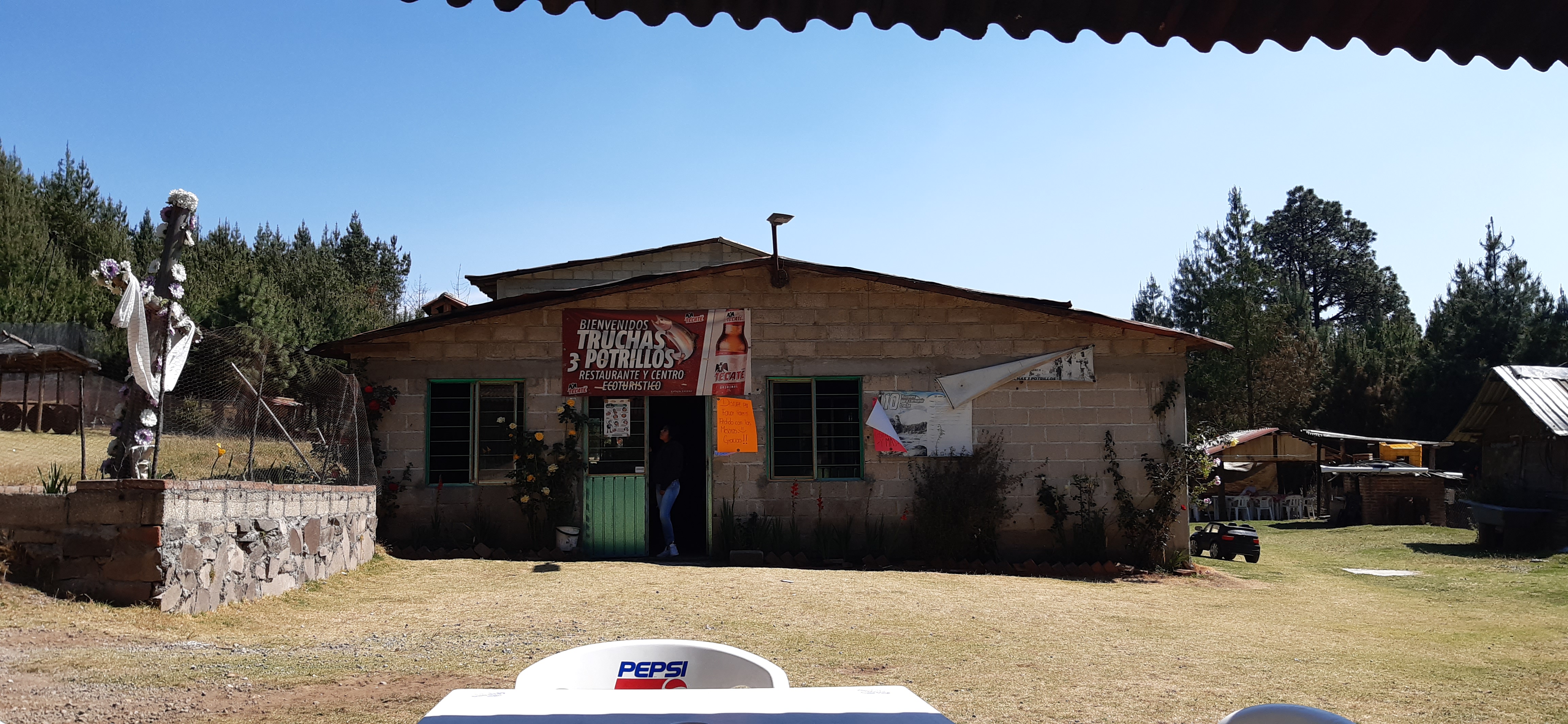 Truchas Los Tres Potrillos image 1