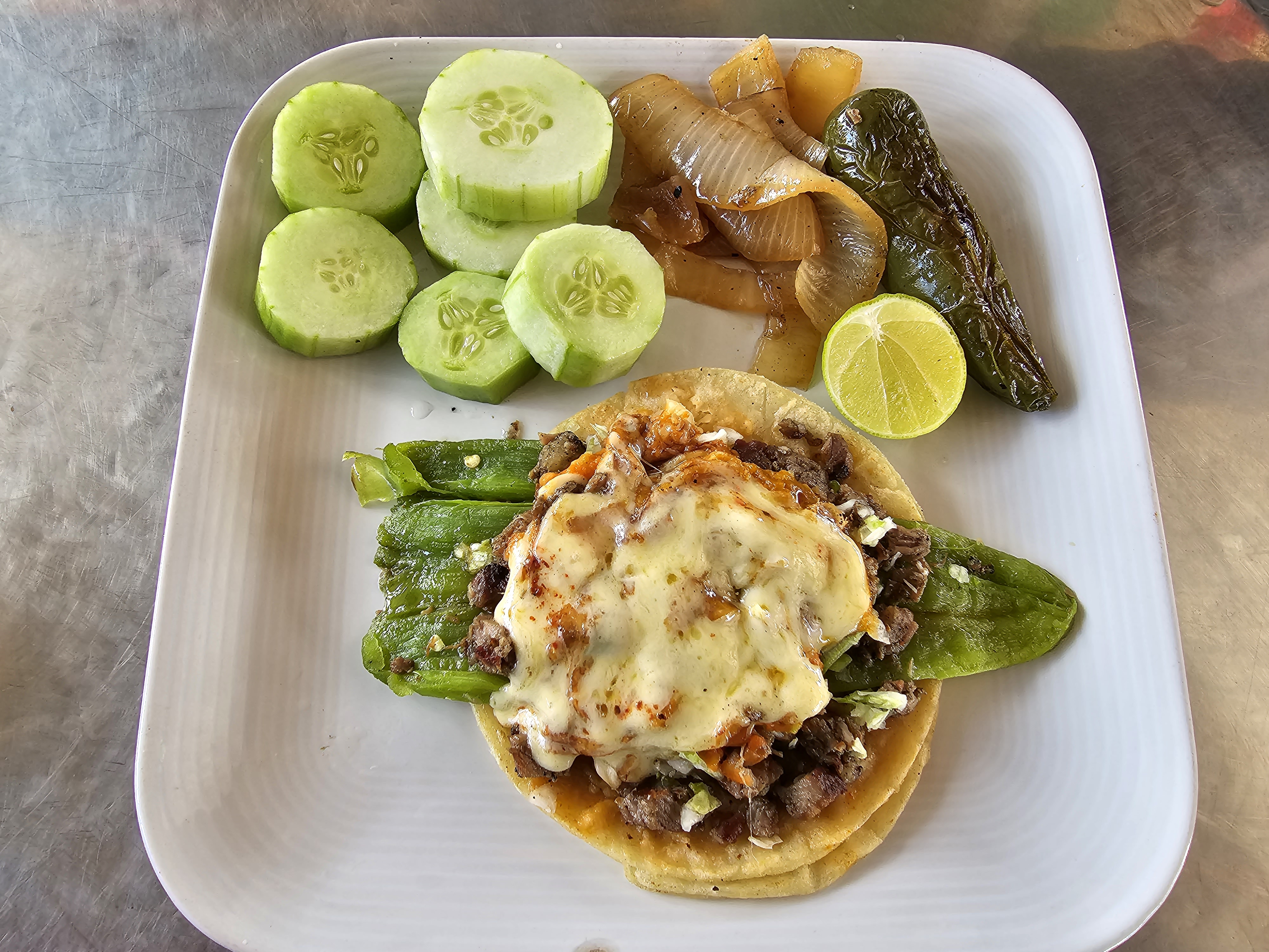 Taquería El Viejón image 9