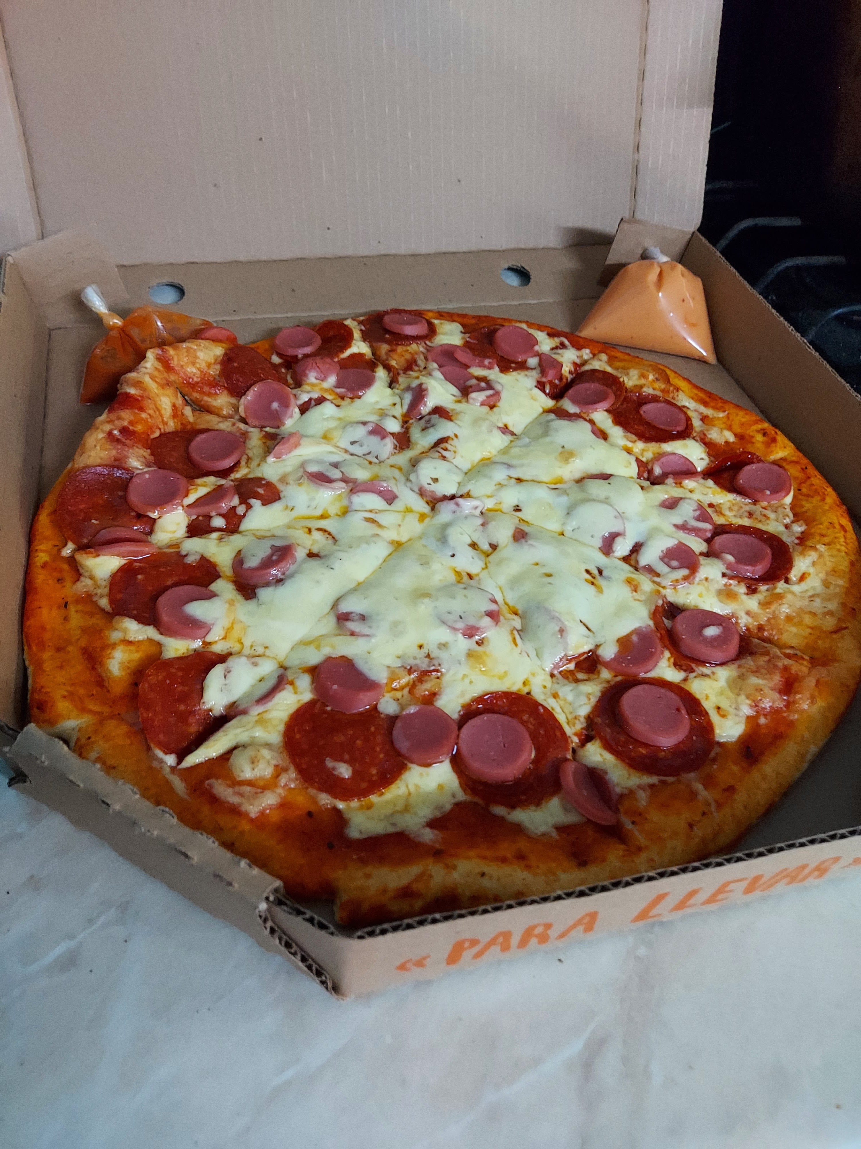 Lugo's Pizza image 8