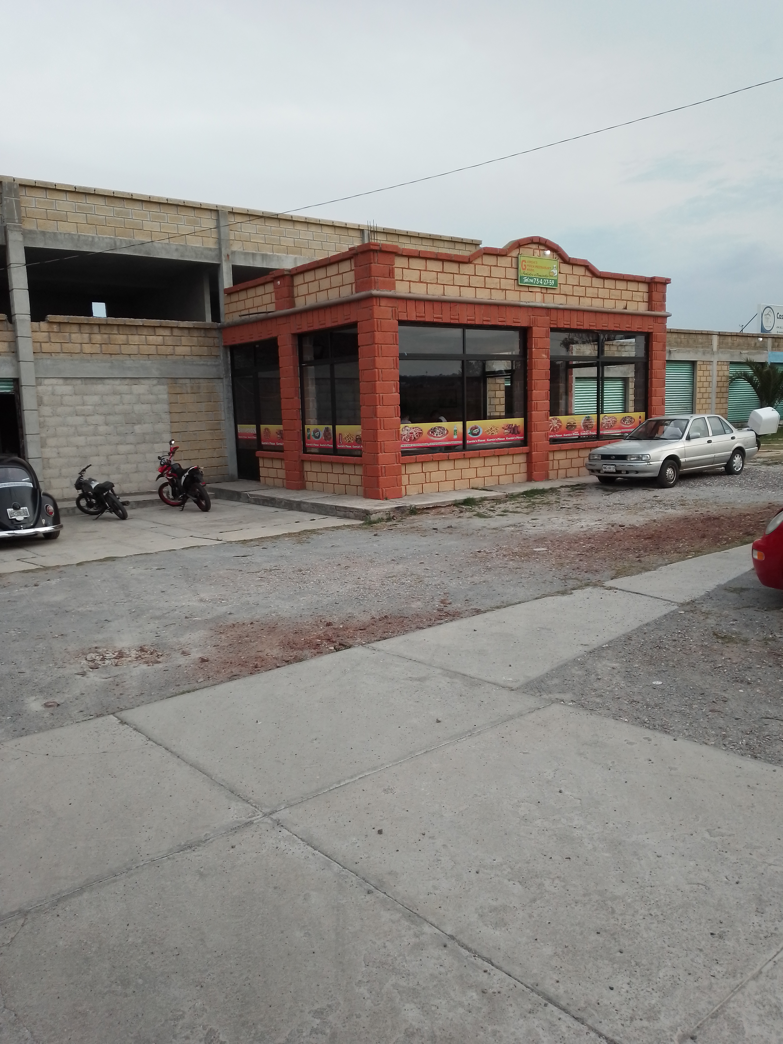 Garcías Pizzas image 7