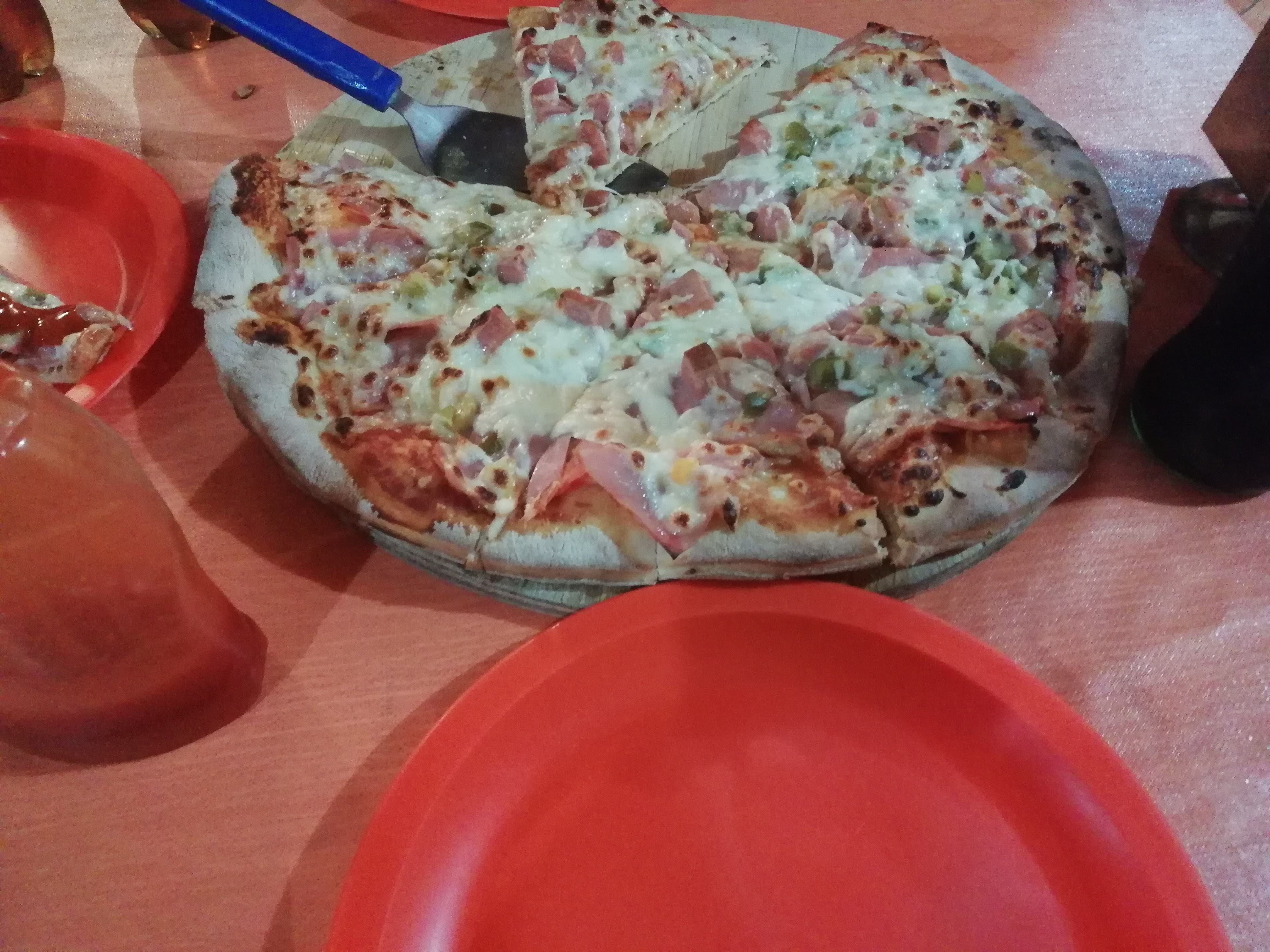 Garcías Pizzas image 8