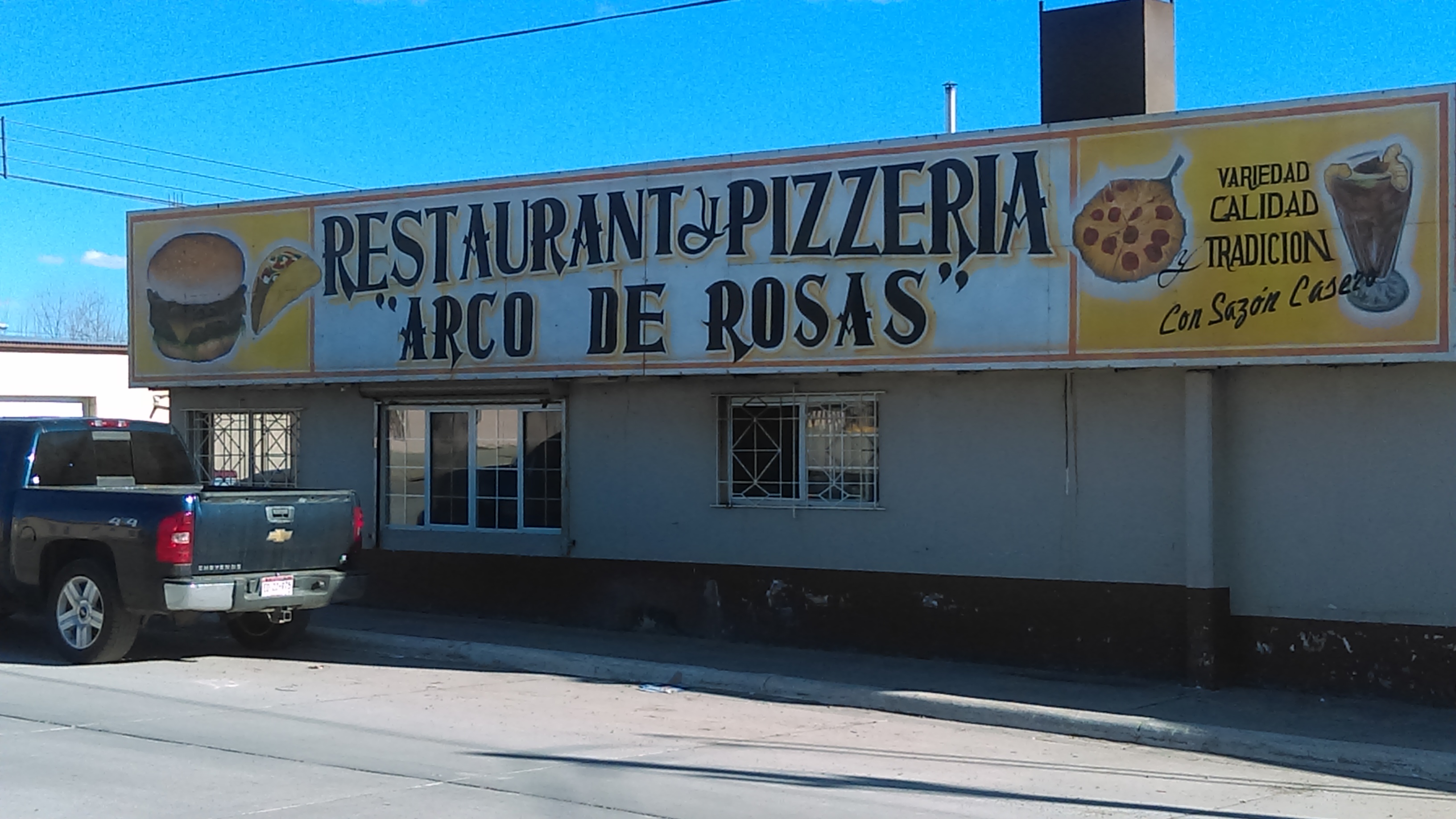 Pizzería Arco de Rosas image 1