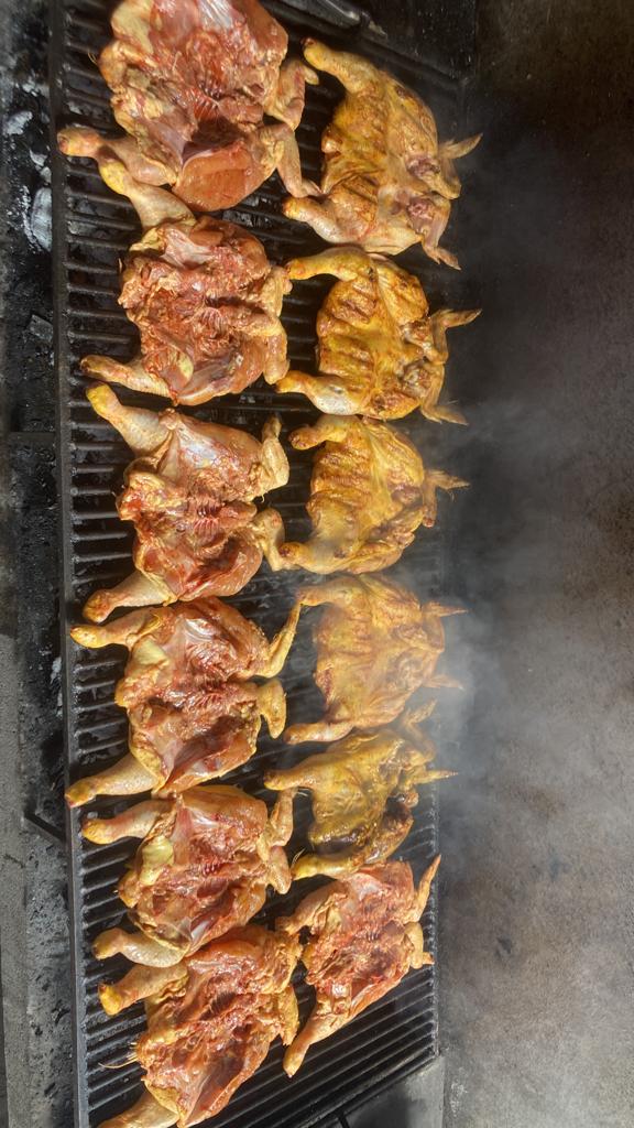 POLLOS Y CARNES ASADOS AL CARBON image 1