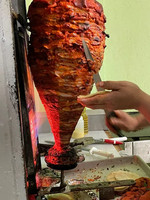 Taquería El carnal image 6