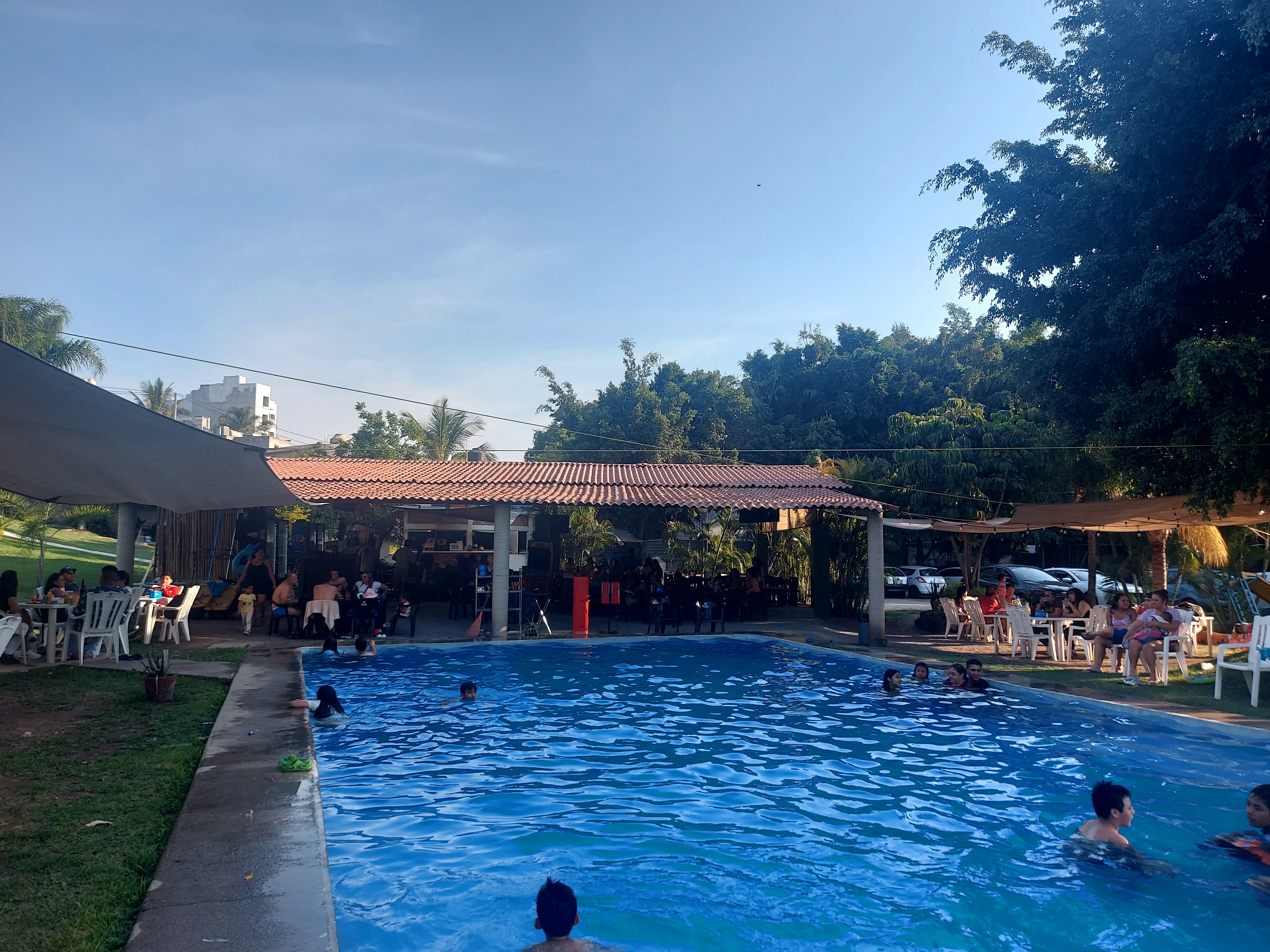 La gloria restaurante- bar image 5