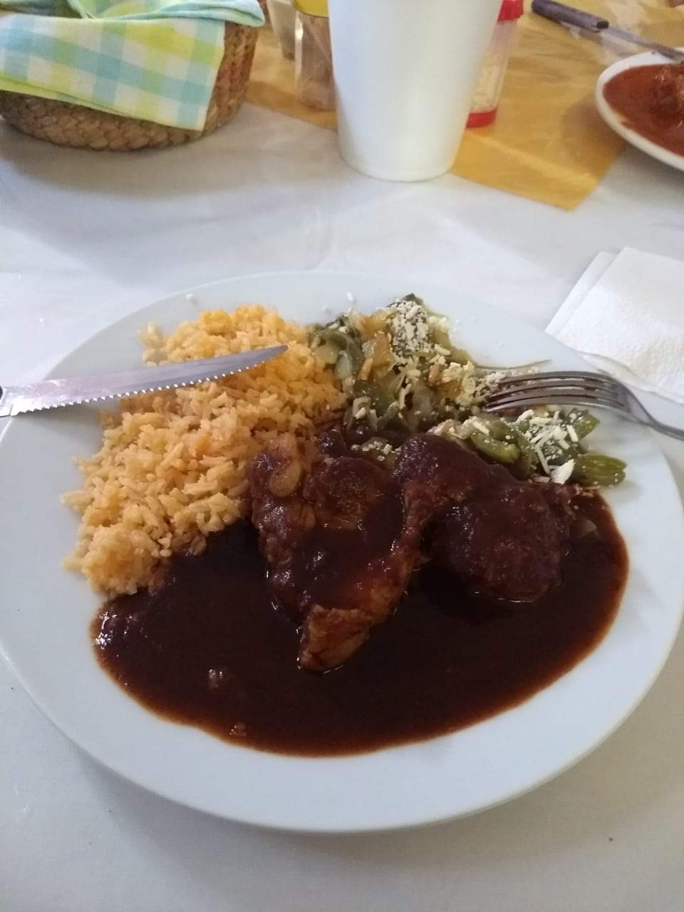 Pozoleria Gemelos Pop image 2