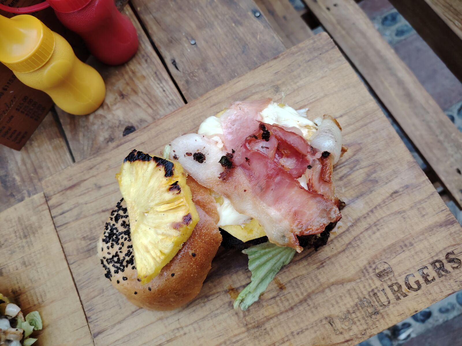 18 Burgers image 1
