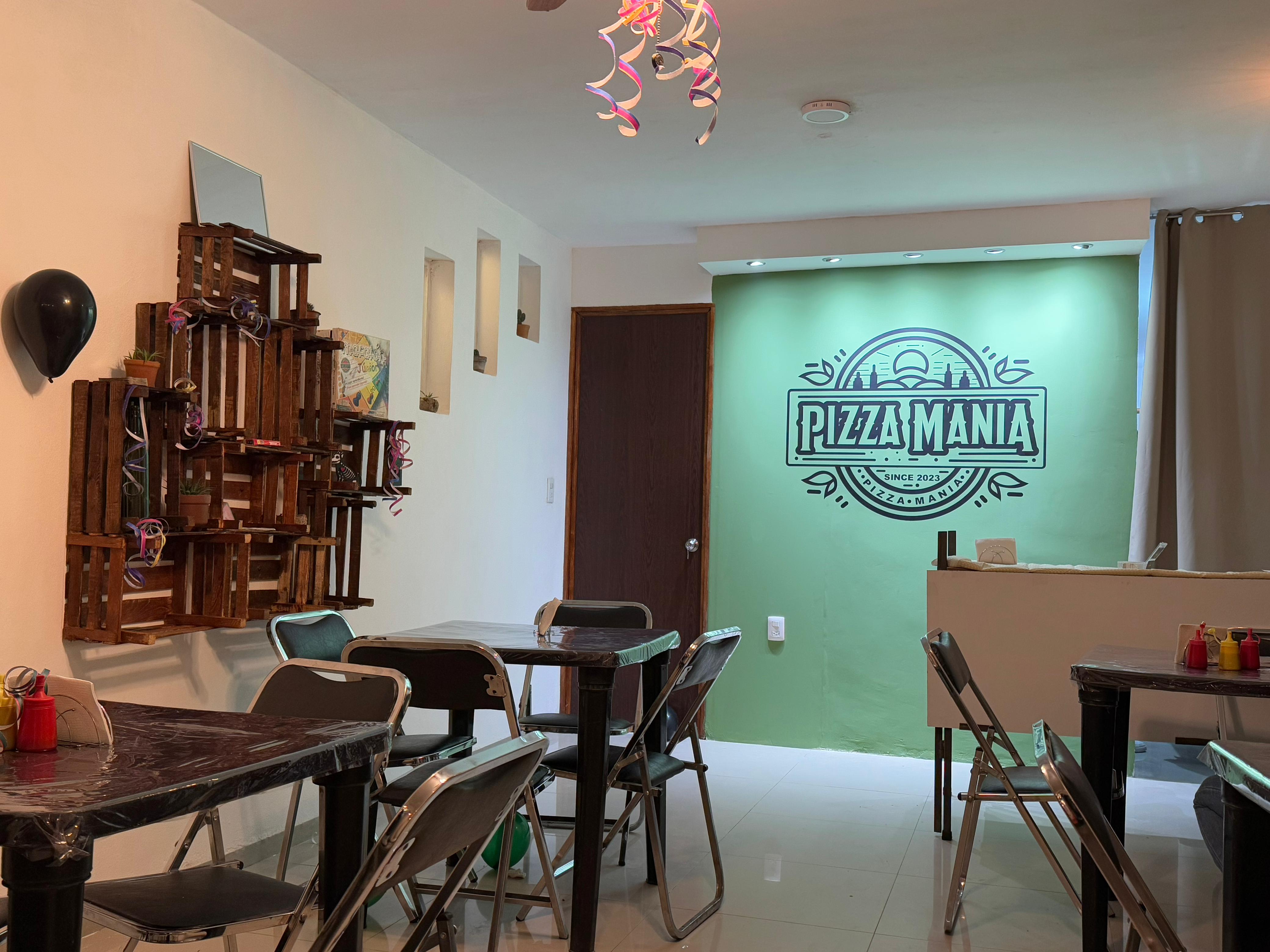 Pizza Manía image 1