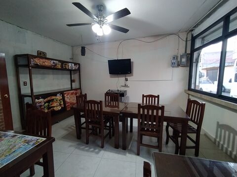 Cacho's Pizza image 1