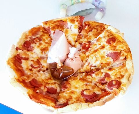 Pizzería Rin - Rin image 1