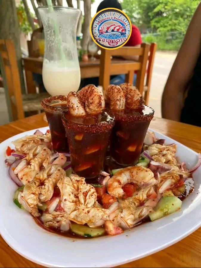 Mariscos y pescados el chuy soto image 4