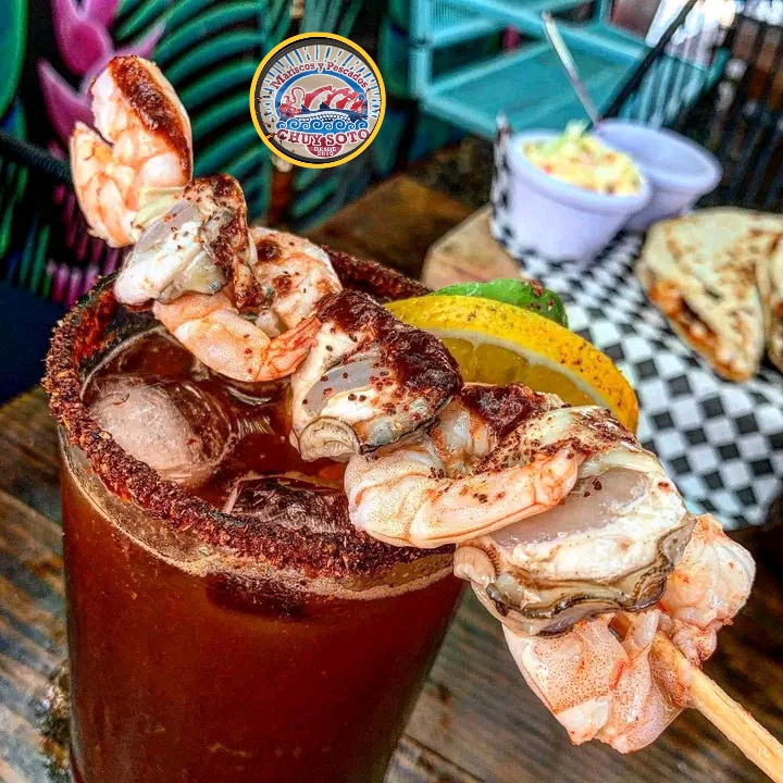 Mariscos y pescados el chuy soto image 5