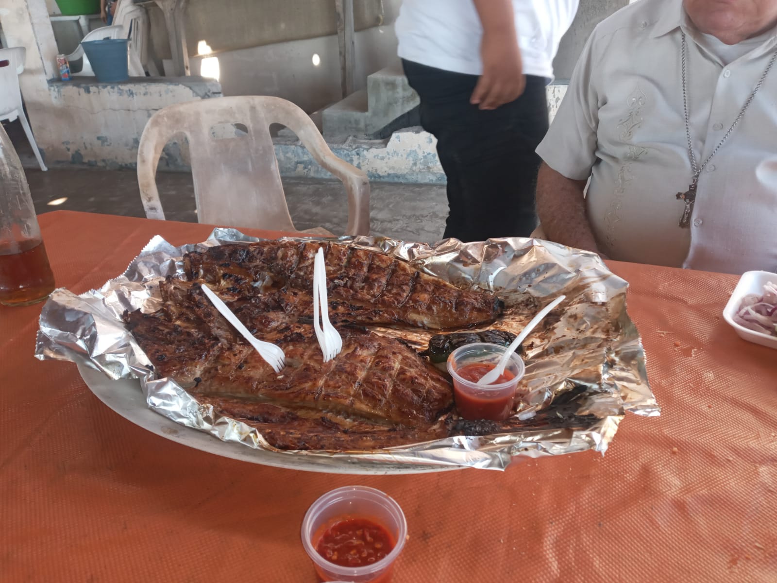 Mariscos y pescados el chuy soto image 6