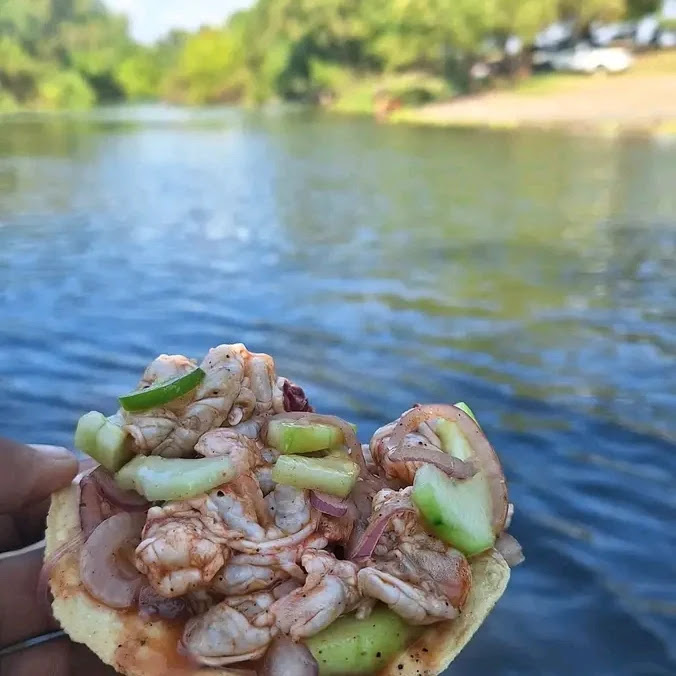 Mariscos y pescados el chuy soto image 7